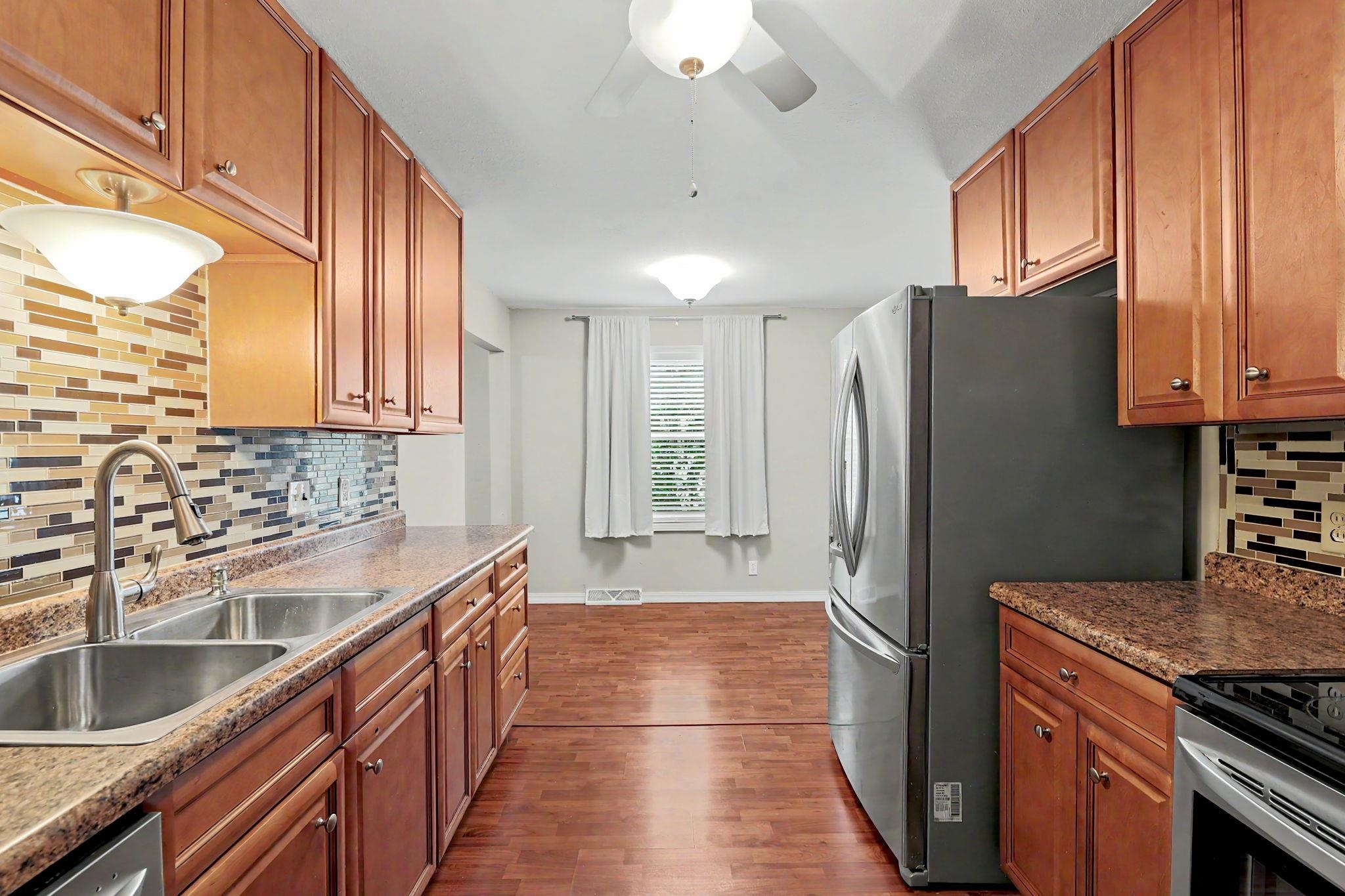 1829 N Richmond Property Photo 11