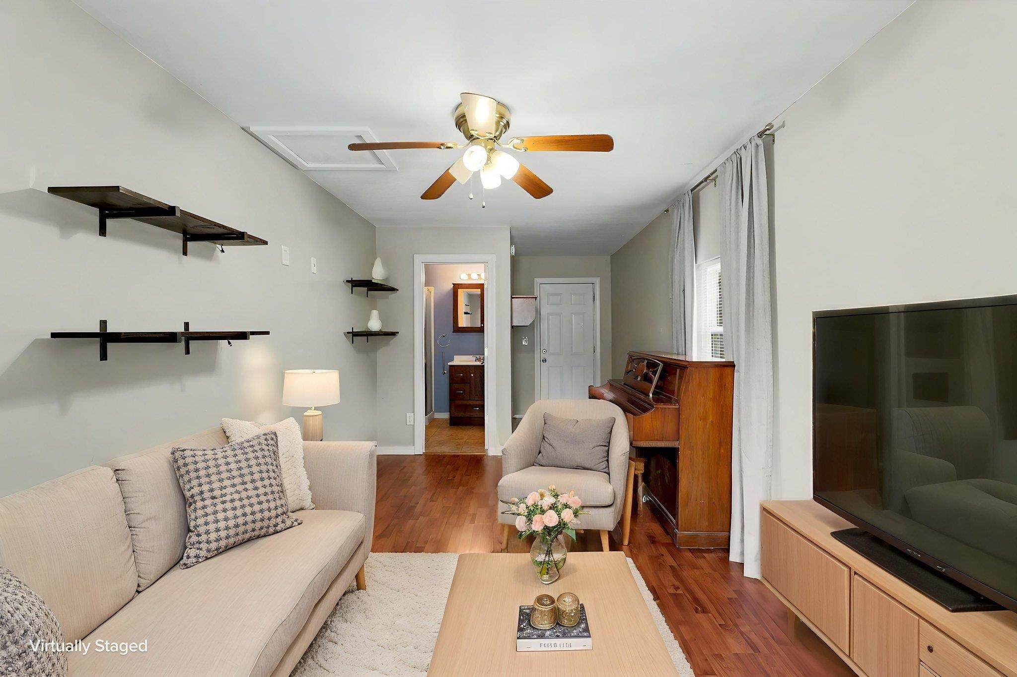 1829 N Richmond Property Photo 14