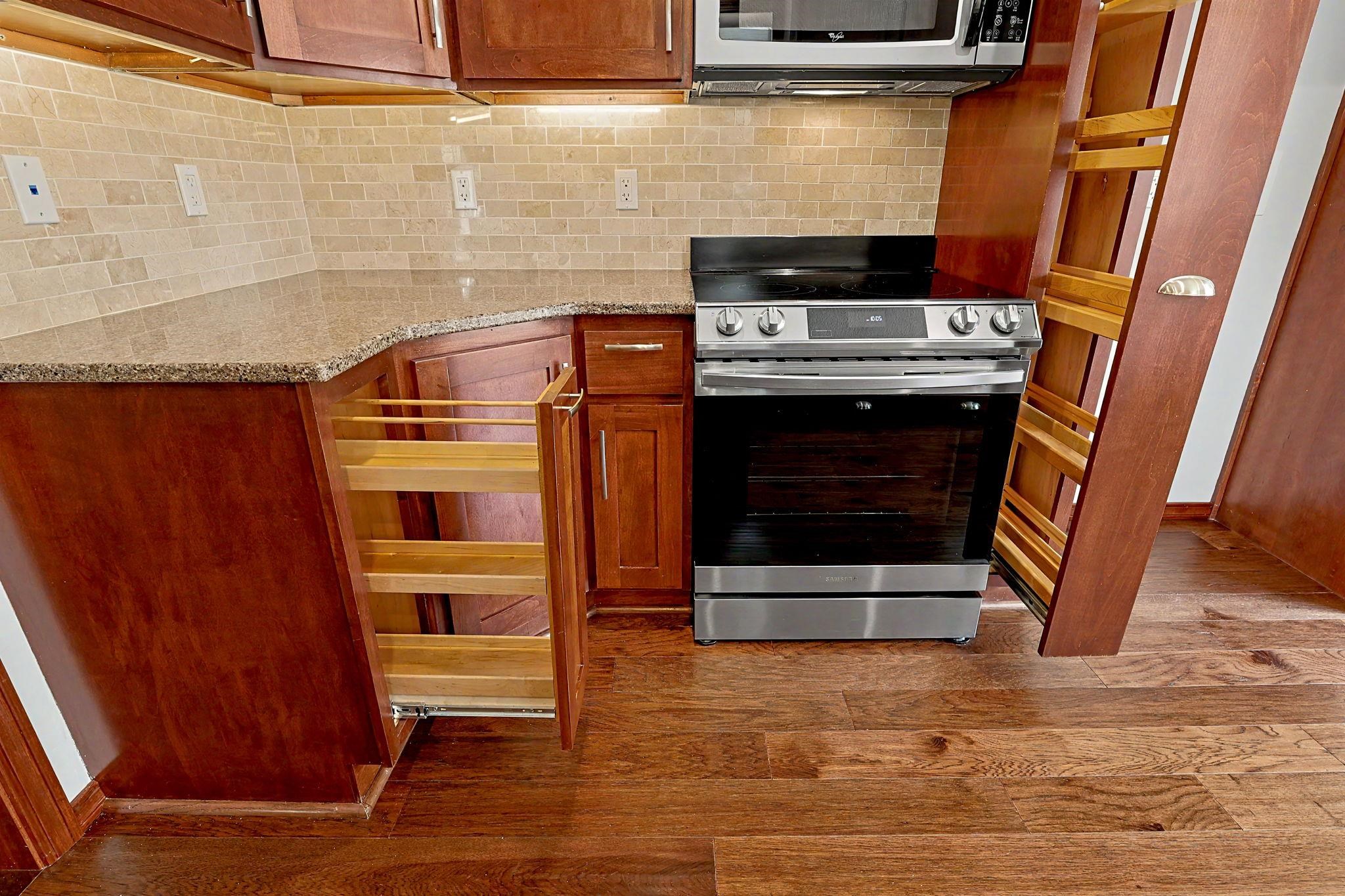 1138 N Summitlawn Ct Property Photo 5