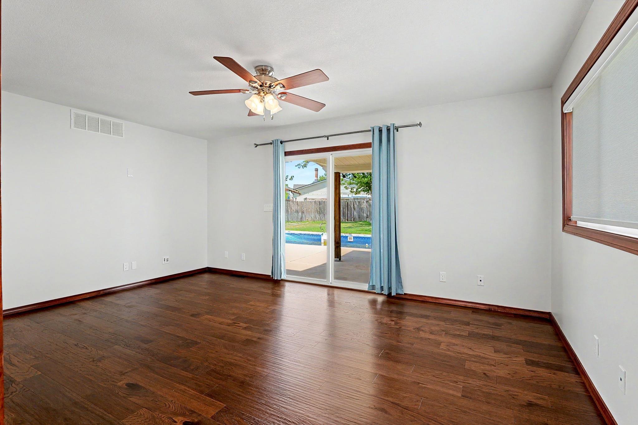 1138 N Summitlawn Ct Property Photo 12