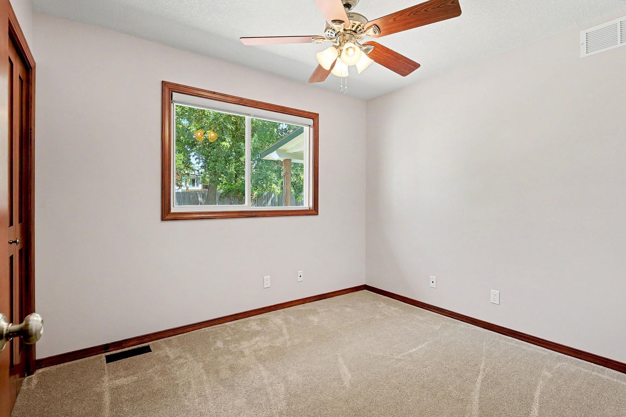 1138 N Summitlawn Ct Property Photo 15