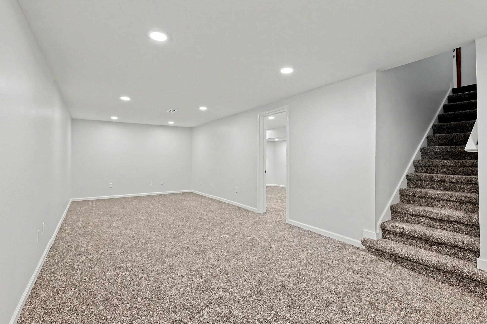 1138 N Summitlawn Ct Property Photo 23