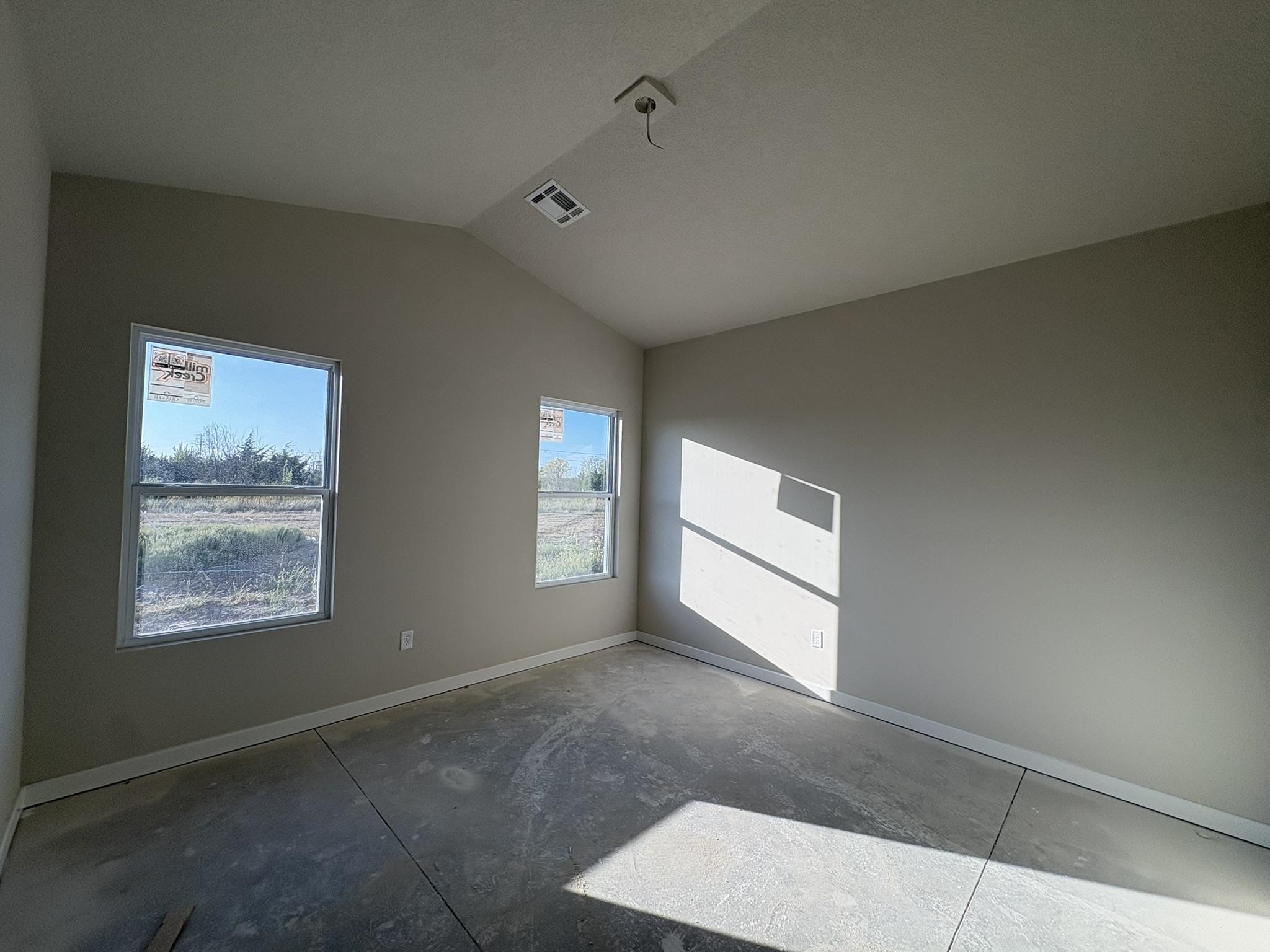 5705 Plumthicket St Property Photo 8