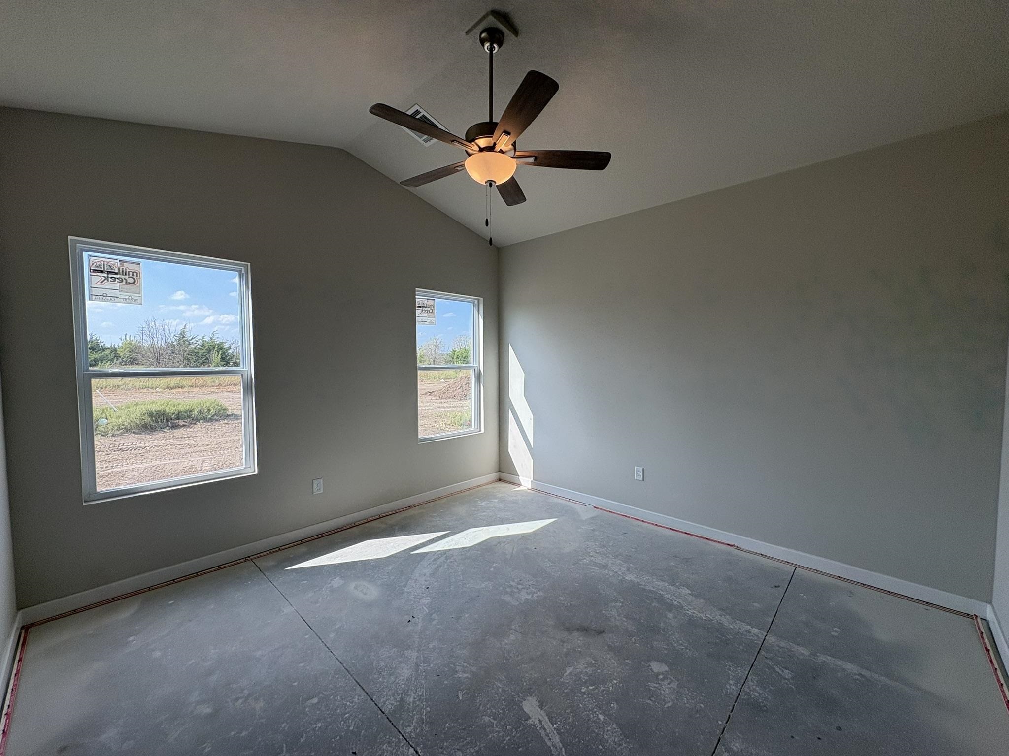 5705 Plumthicket St Property Photo 8