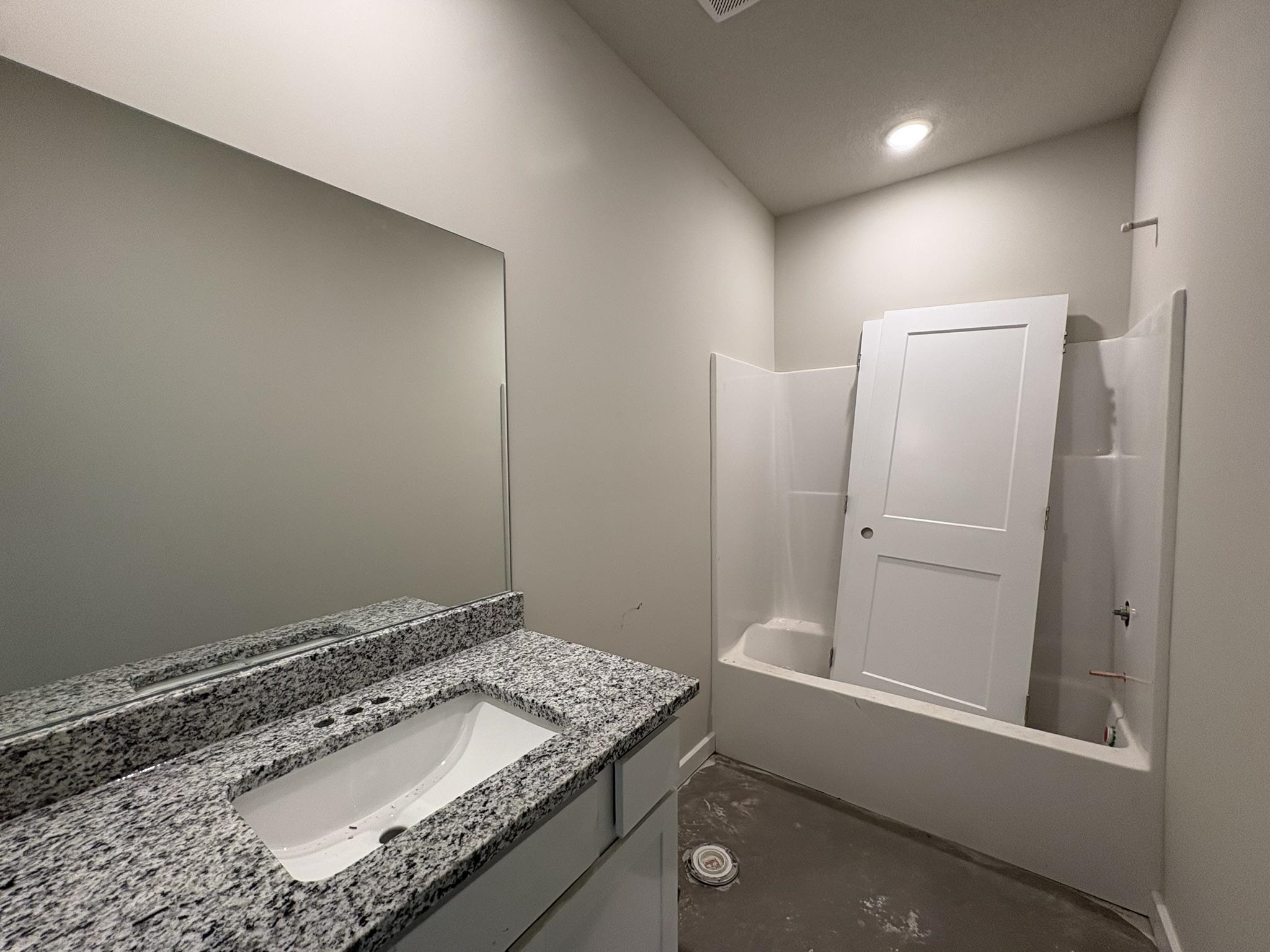 5705 Plumthicket St Property Photo 12