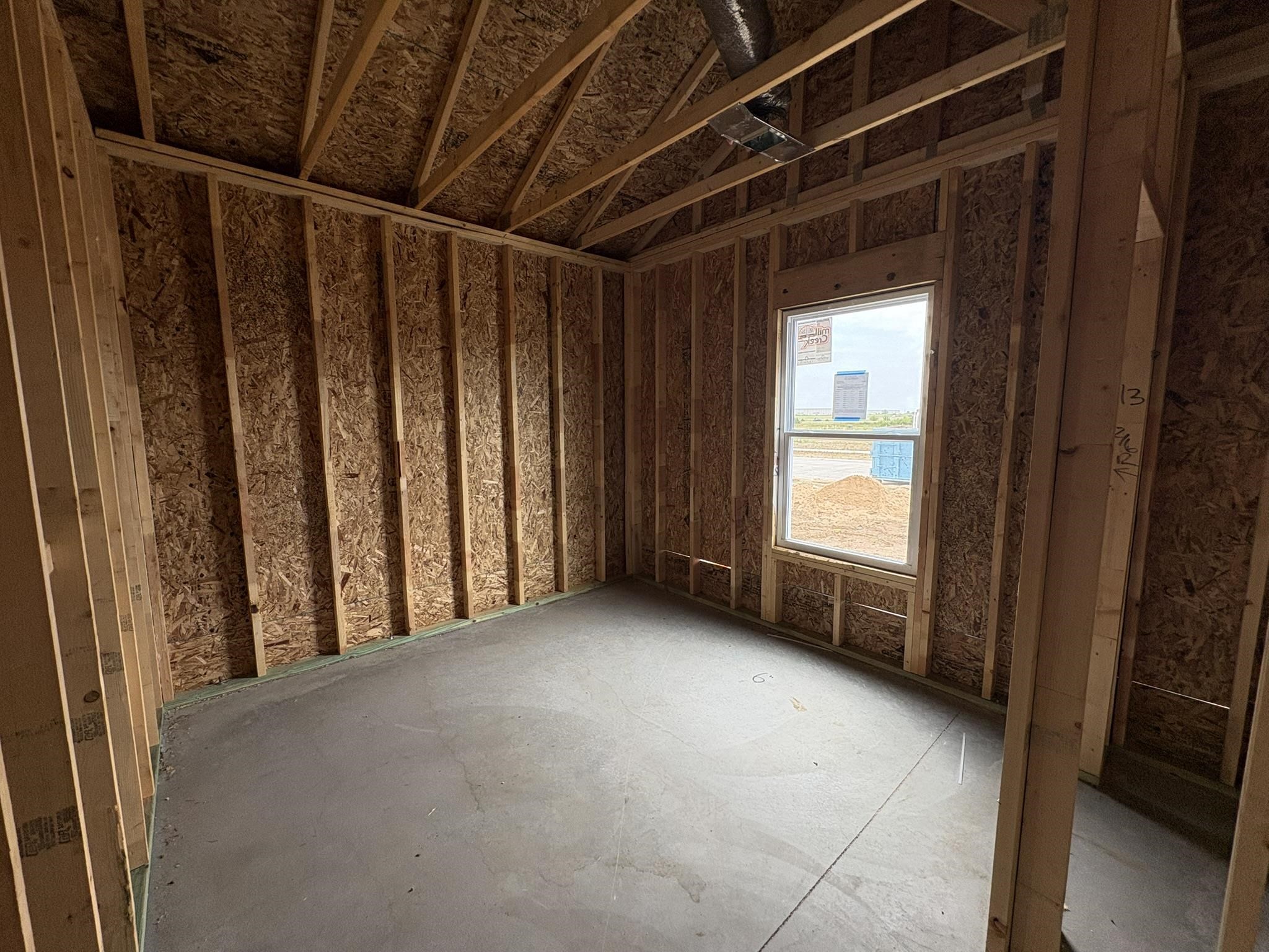 5713 Plumthicket St Property Photo 4
