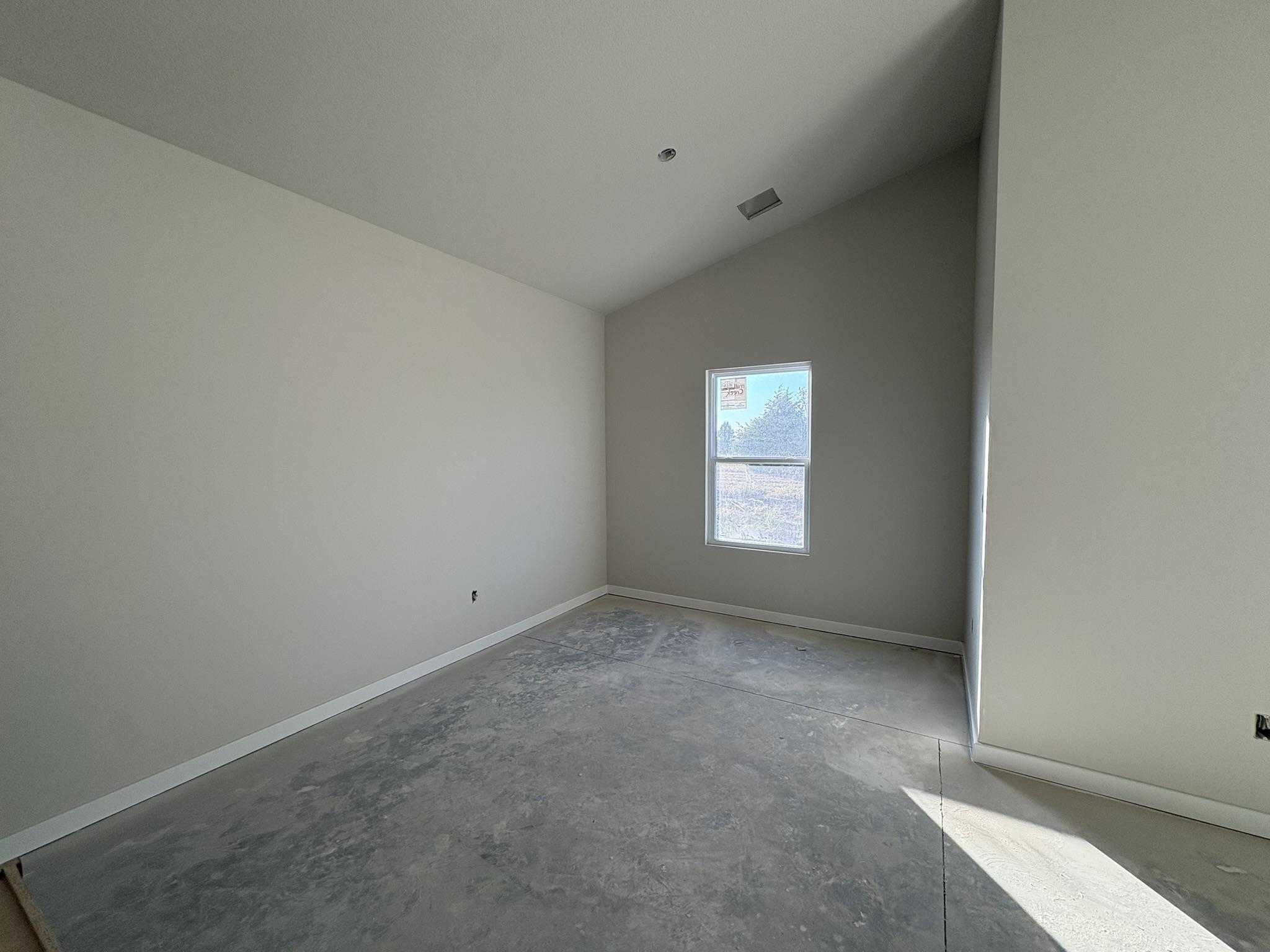 5713 Plumthicket St Property Photo 6