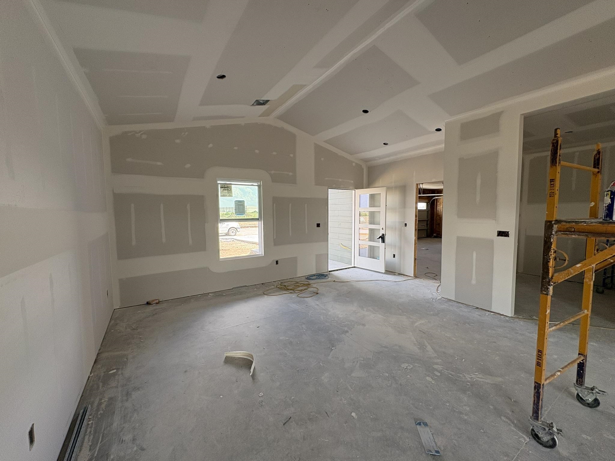 5801 Plumthicket St Property Photo 3