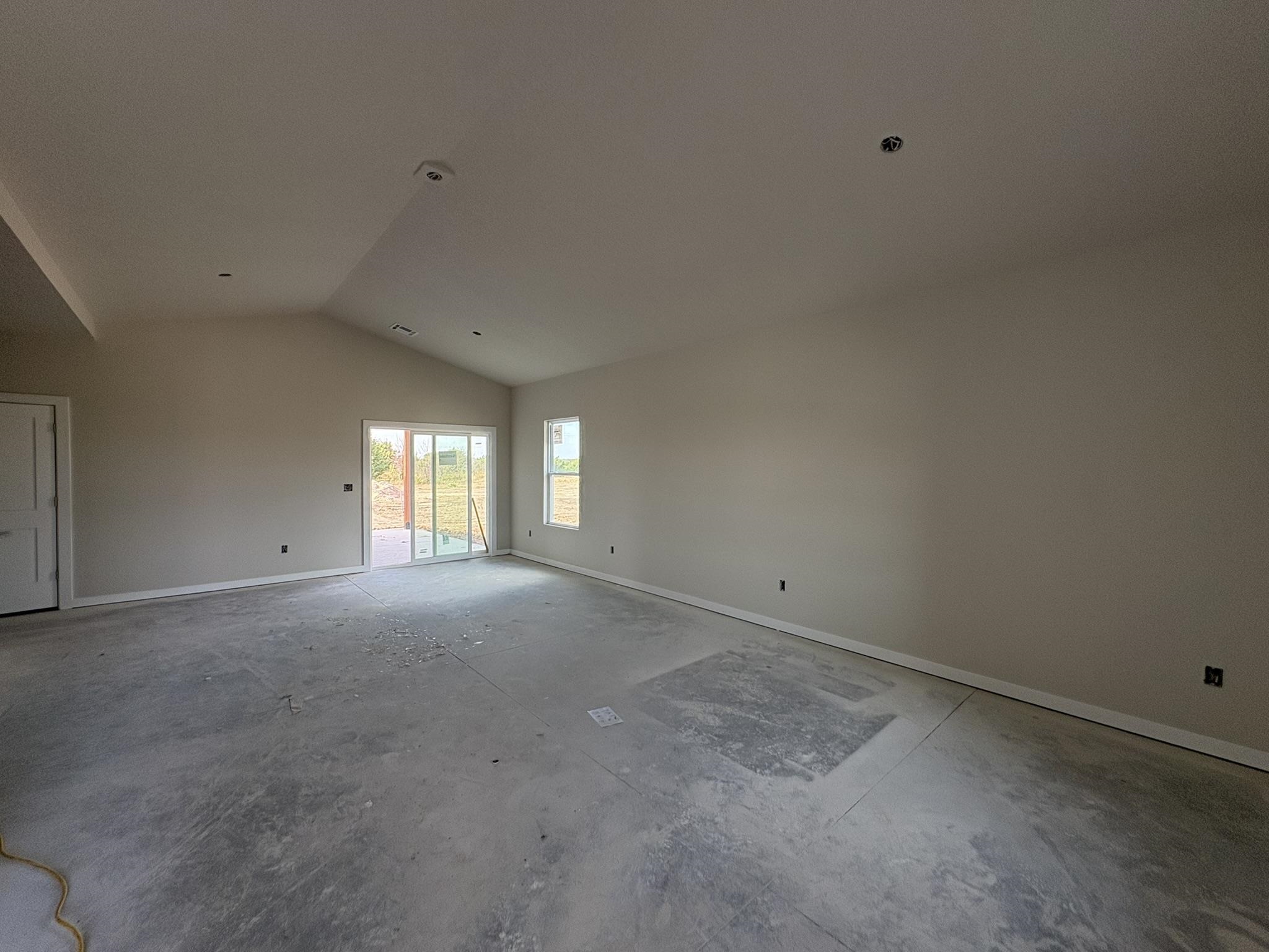 5801 Plumthicket St Property Photo 4