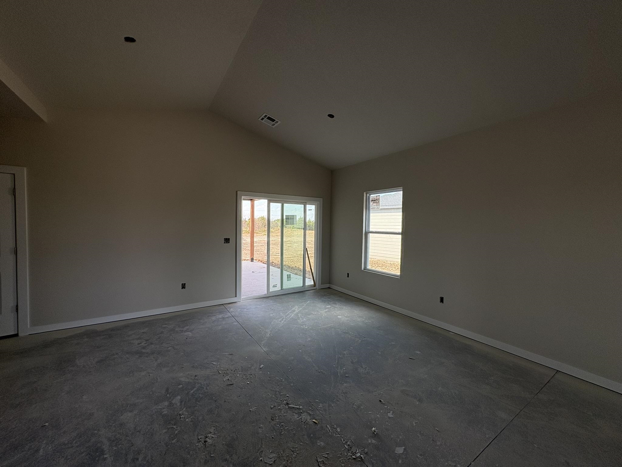 5801 Plumthicket St Property Photo 5