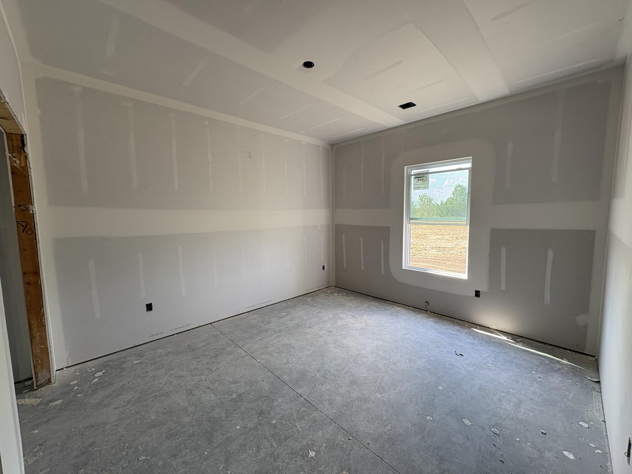 5801 Plumthicket St Property Photo 7