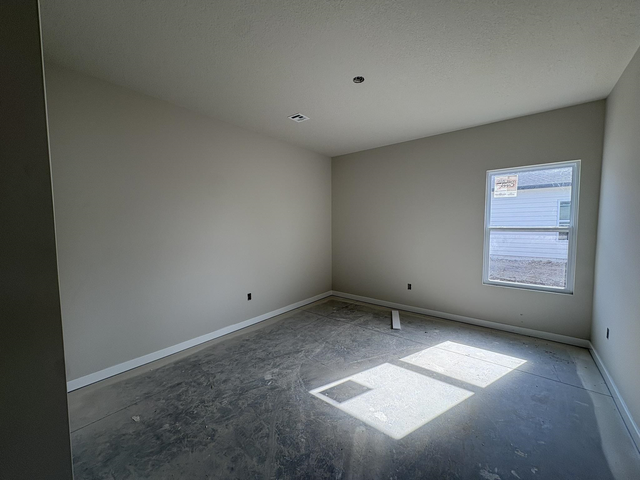 5801 Plumthicket St Property Photo 7