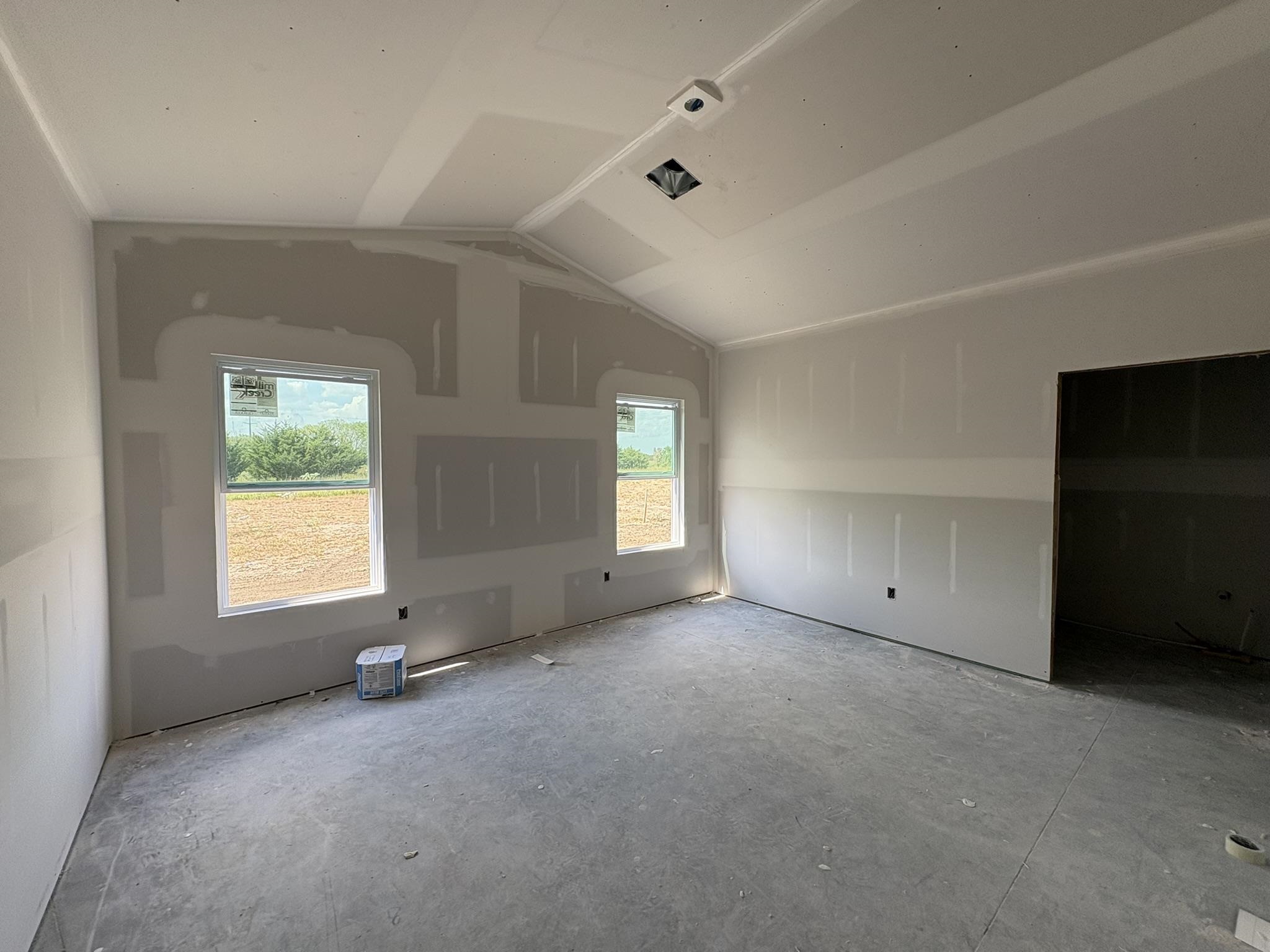 5801 Plumthicket St Property Photo 8