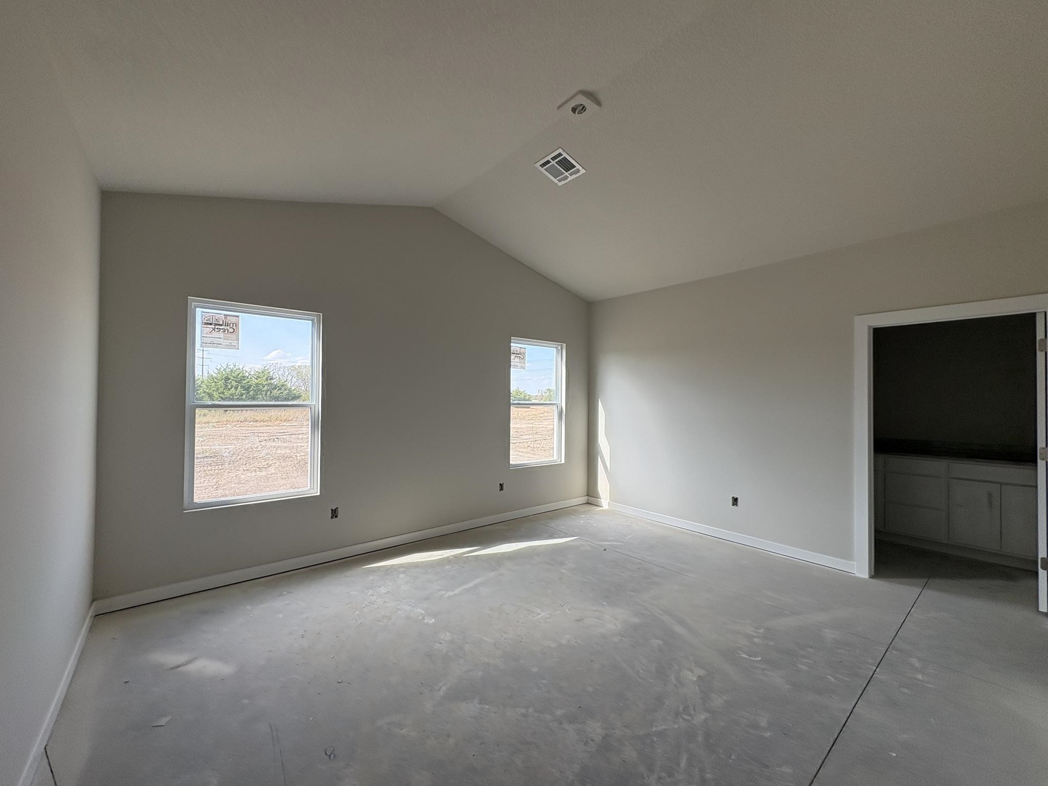 5801 Plumthicket St Property Photo 10