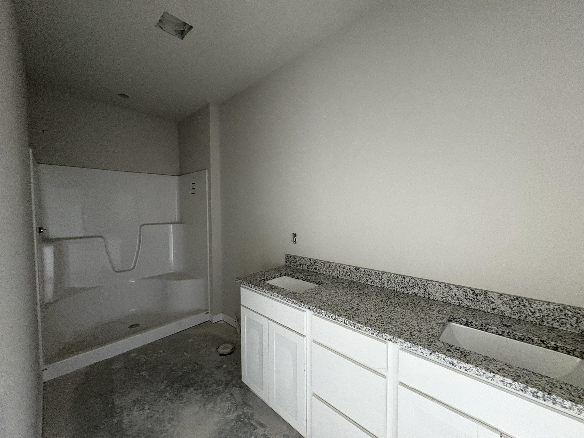 5801 Plumthicket St Property Photo 12
