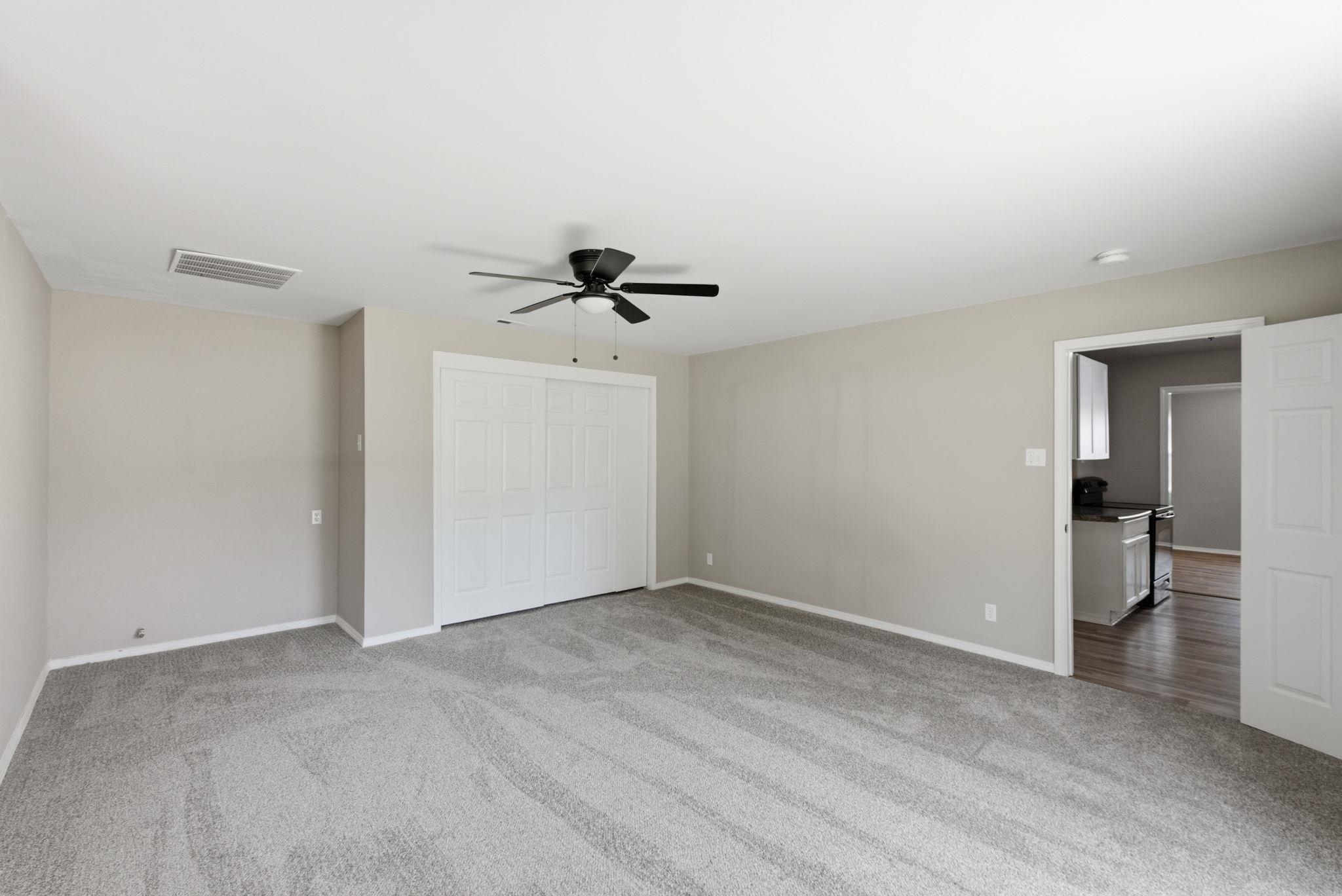 4949 S Cedardale Ave Property Photo 14