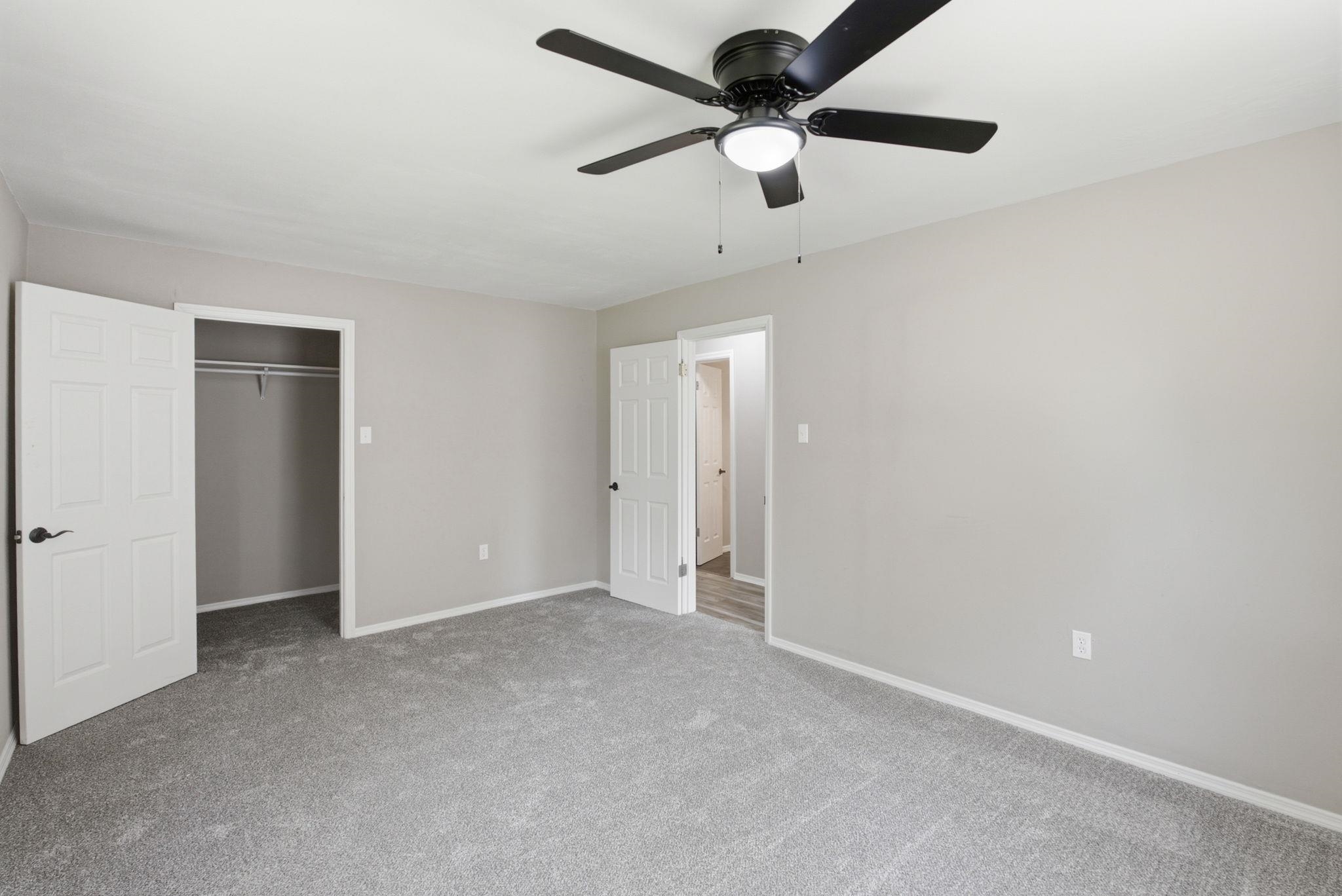 4949 S Cedardale Ave Property Photo 18