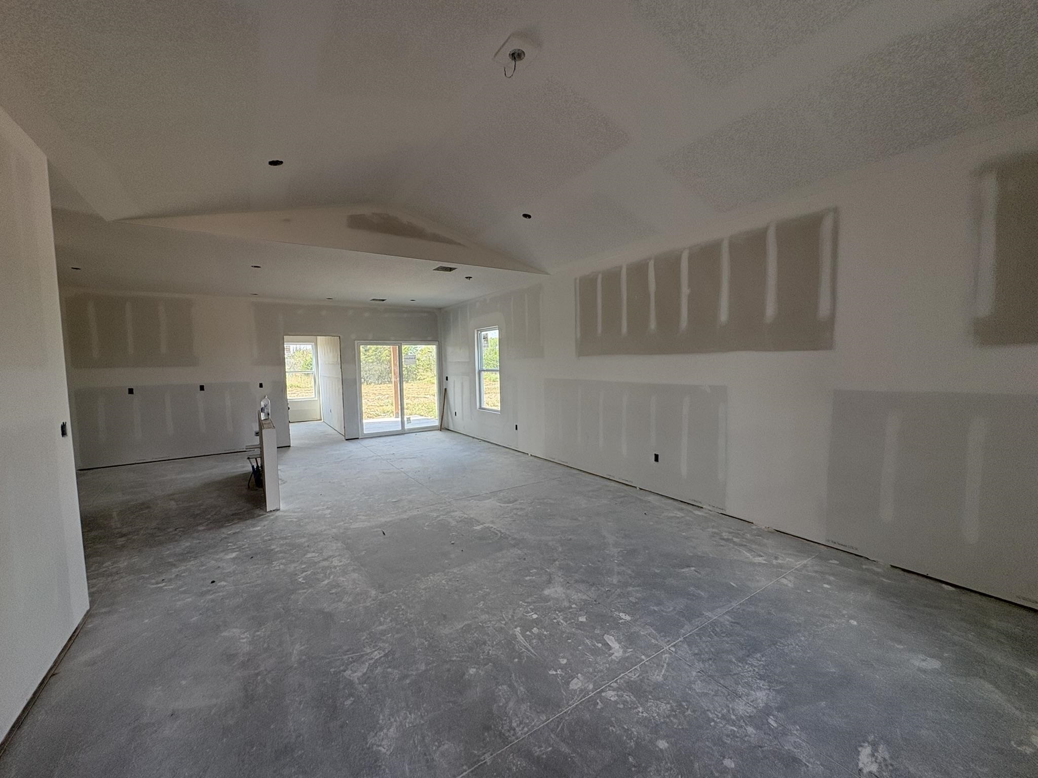 5709 Plumthicket St Property Photo 2