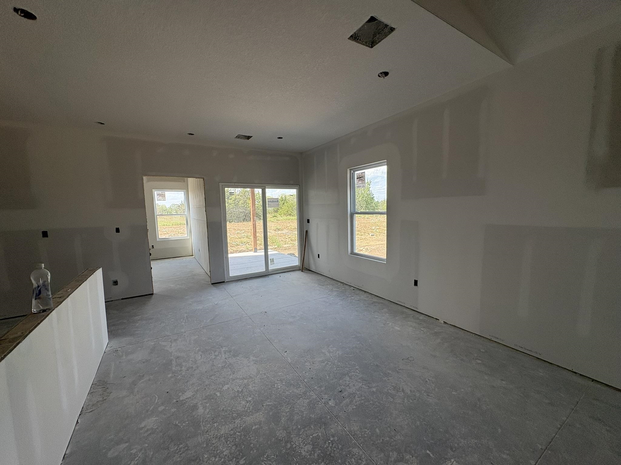 5709 Plumthicket St Property Photo 3