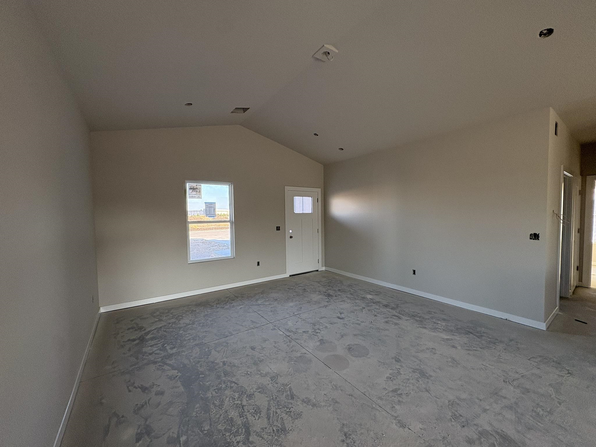 5709 Plumthicket St Property Photo 3