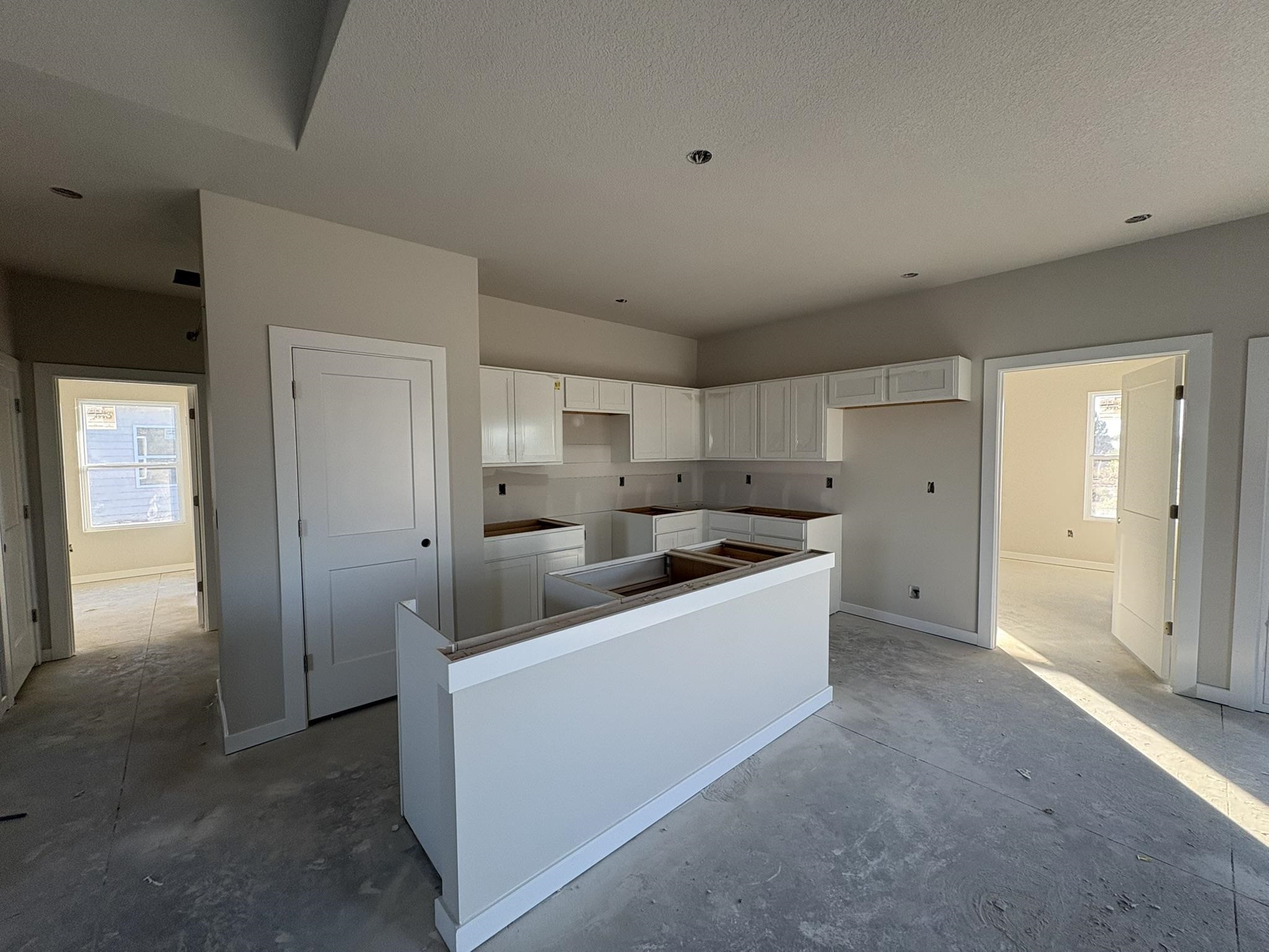 5709 Plumthicket St Property Photo 4