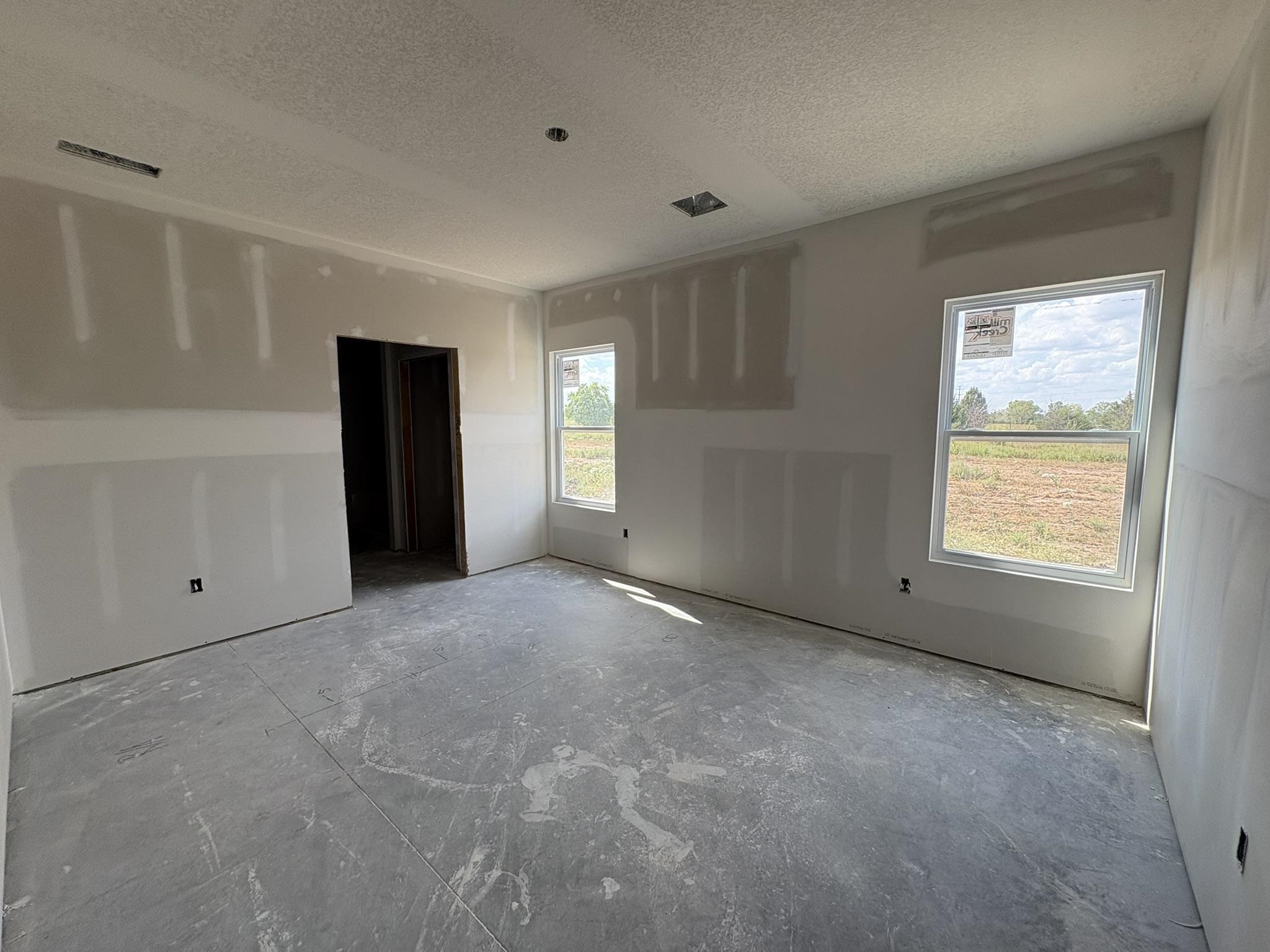 5709 Plumthicket St Property Photo 6