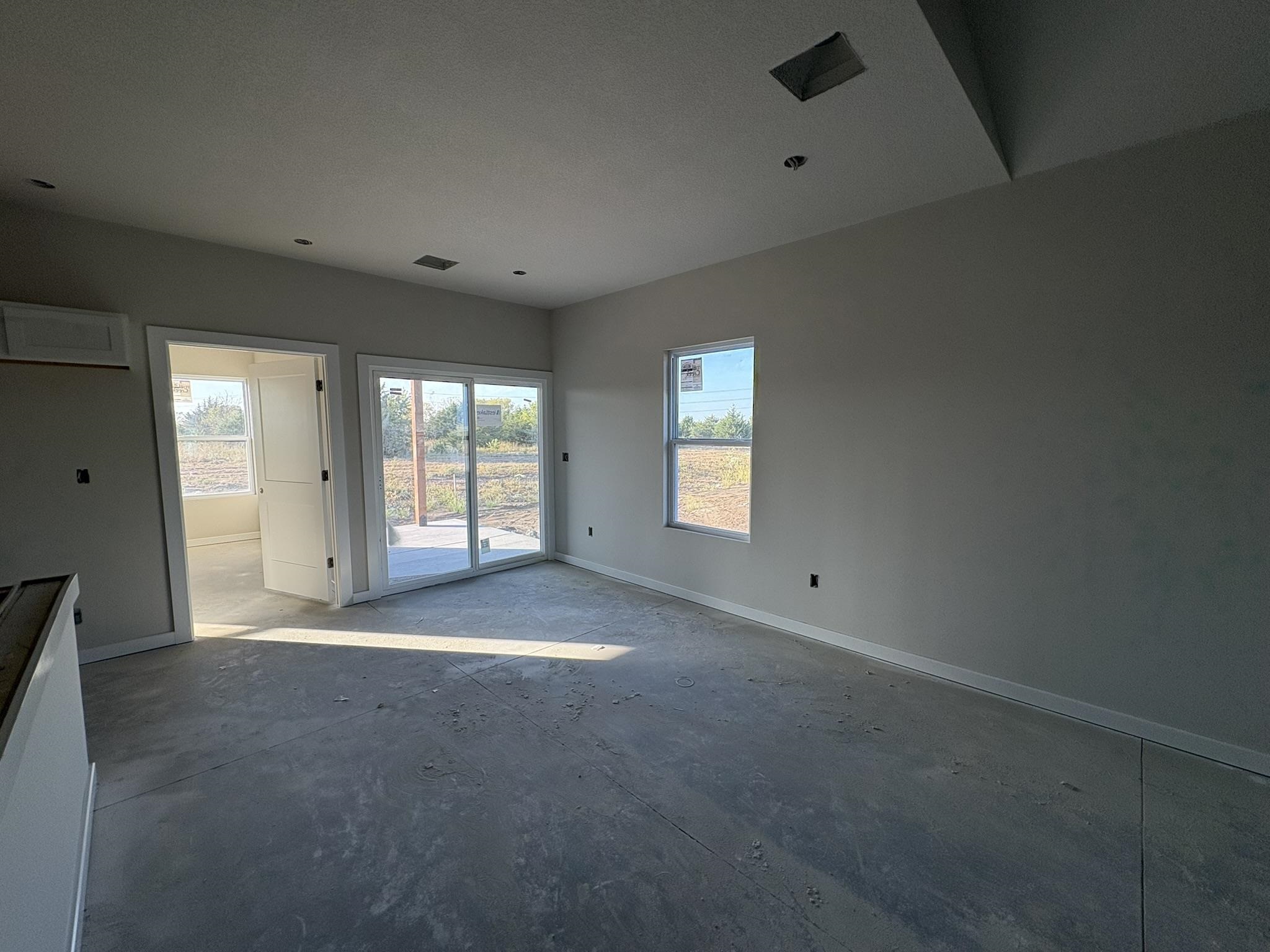 5709 Plumthicket St Property Photo 6