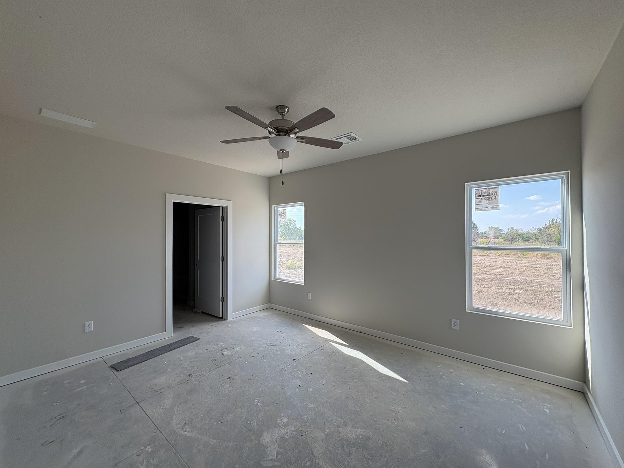 5709 Plumthicket St Property Photo 8