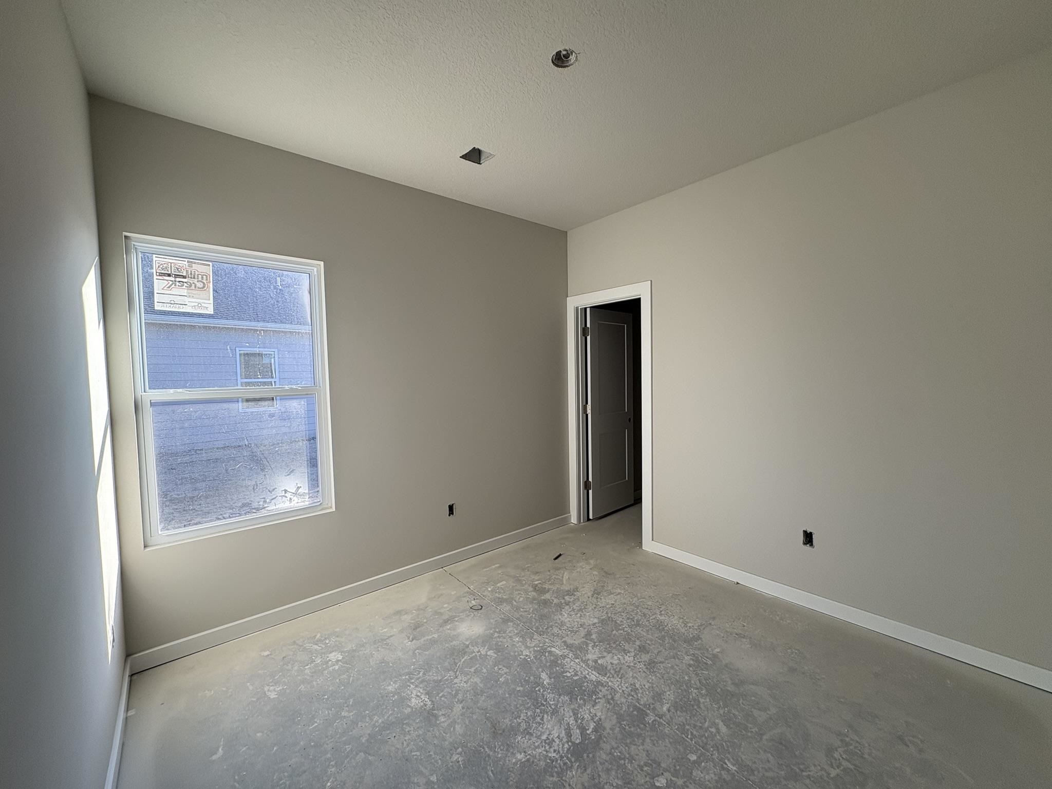 5709 Plumthicket St Property Photo 13