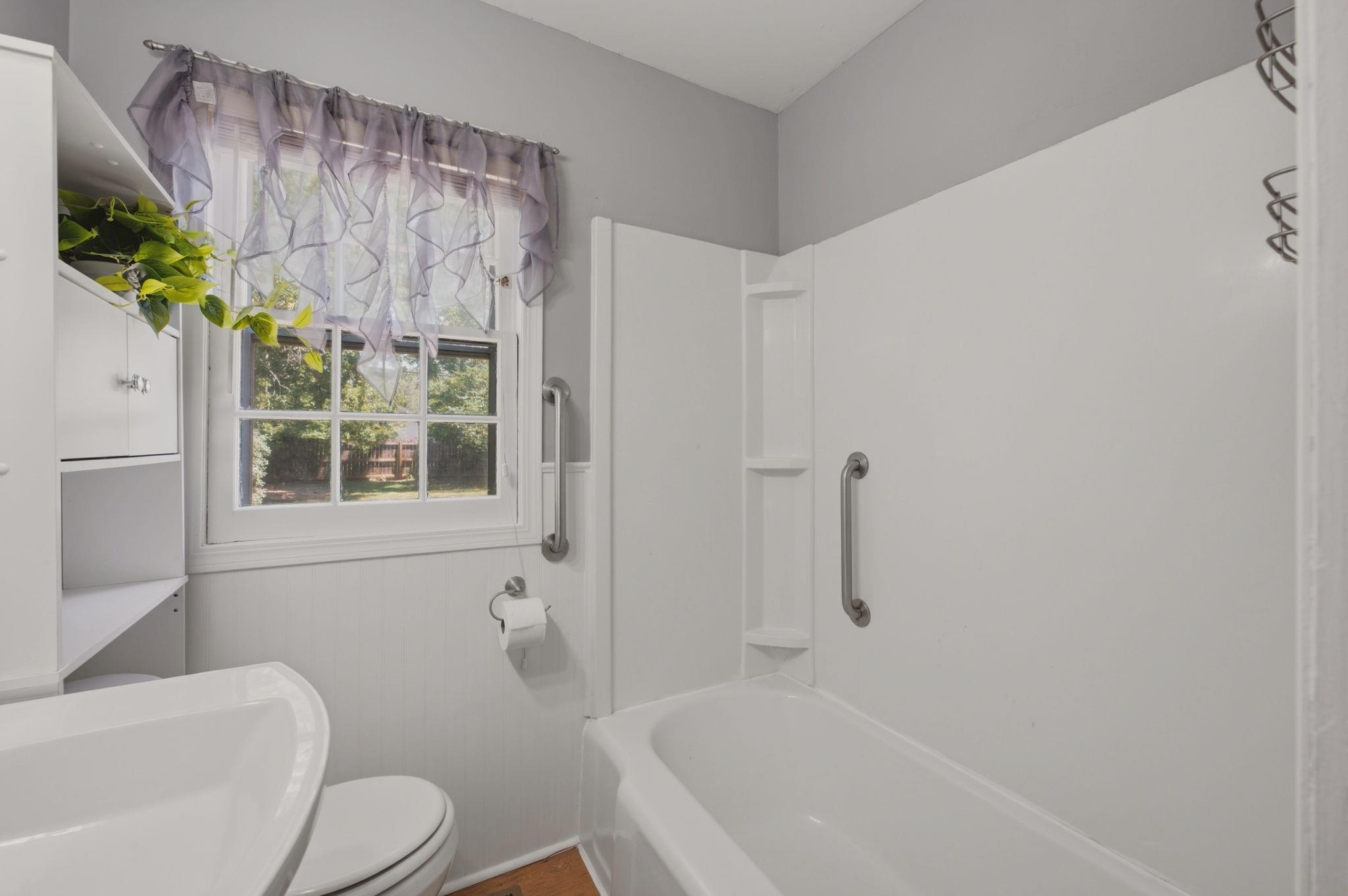 612 S Green St Property Photo 15