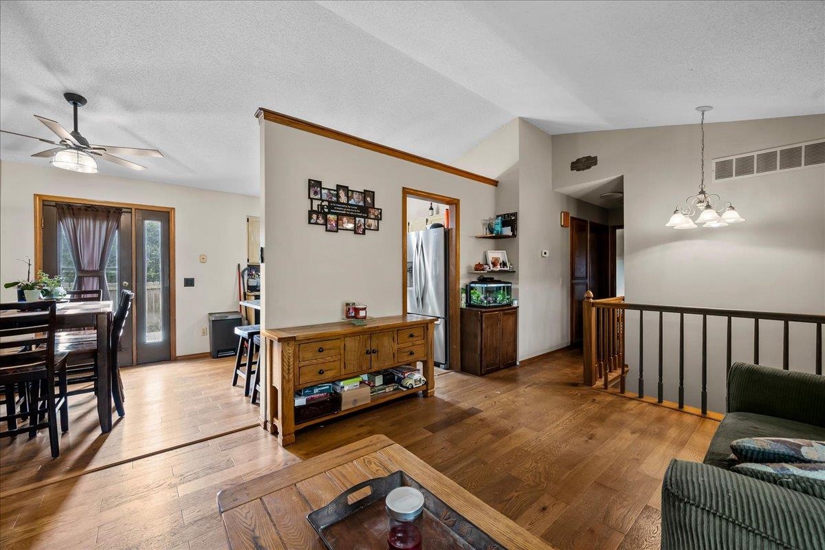 6645 W Oneil Ct Property Photo 4