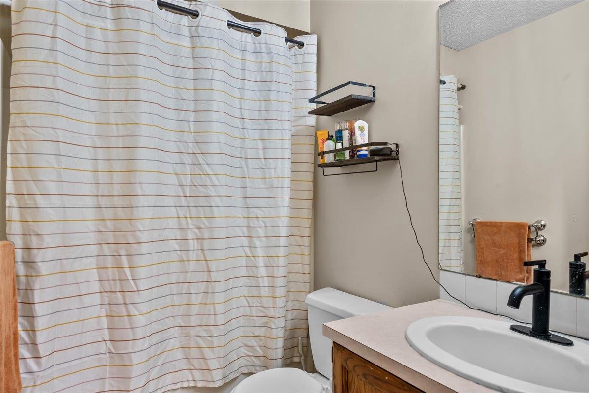 6645 W Oneil Ct Property Photo 7