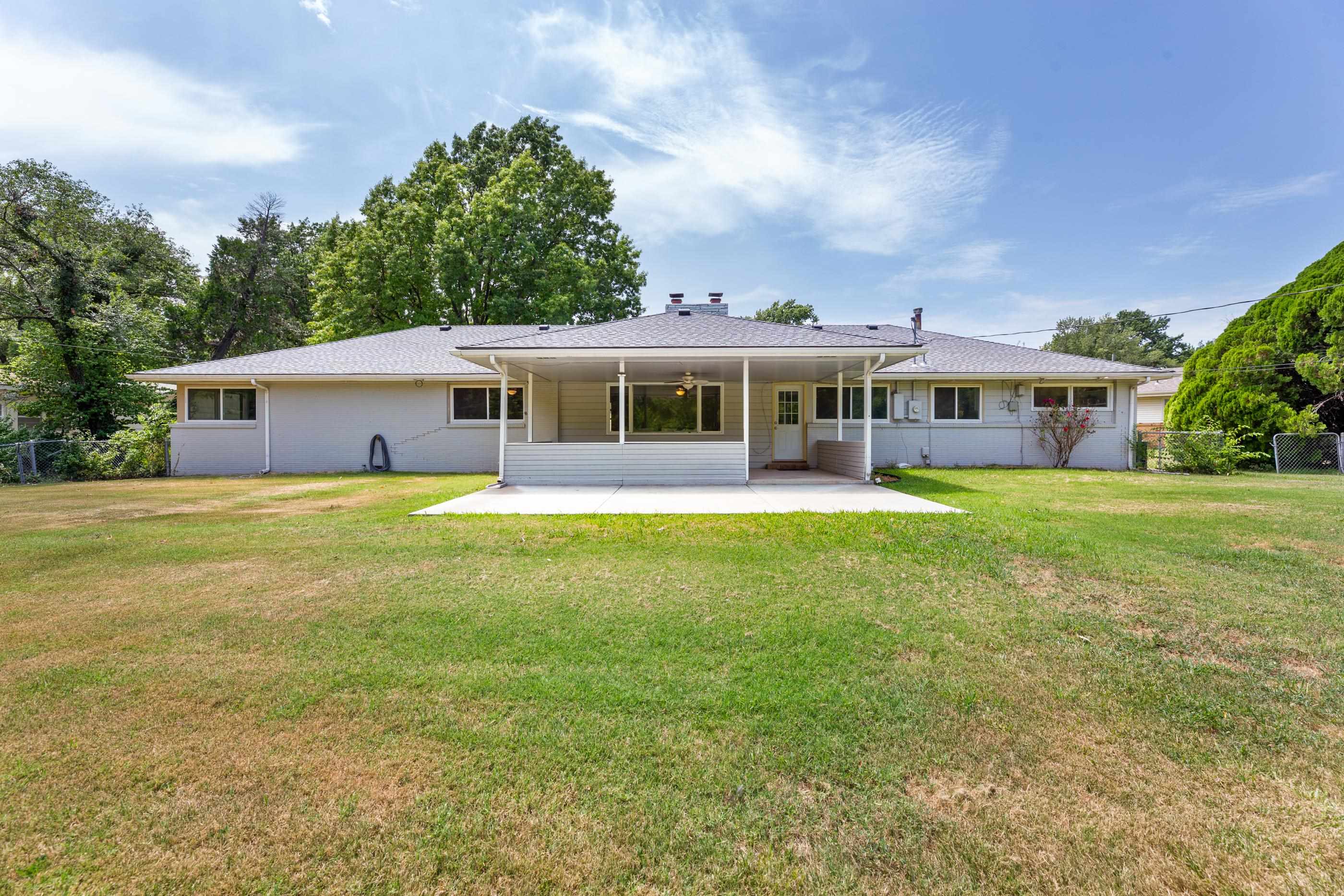 5650 E Coe Dr Property Photo 5