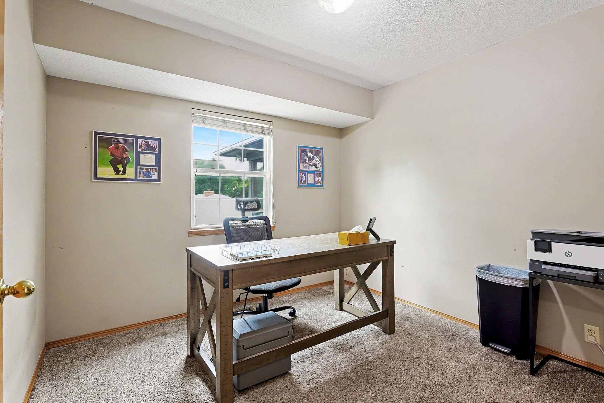 4805 E Pembrook Property Photo 15