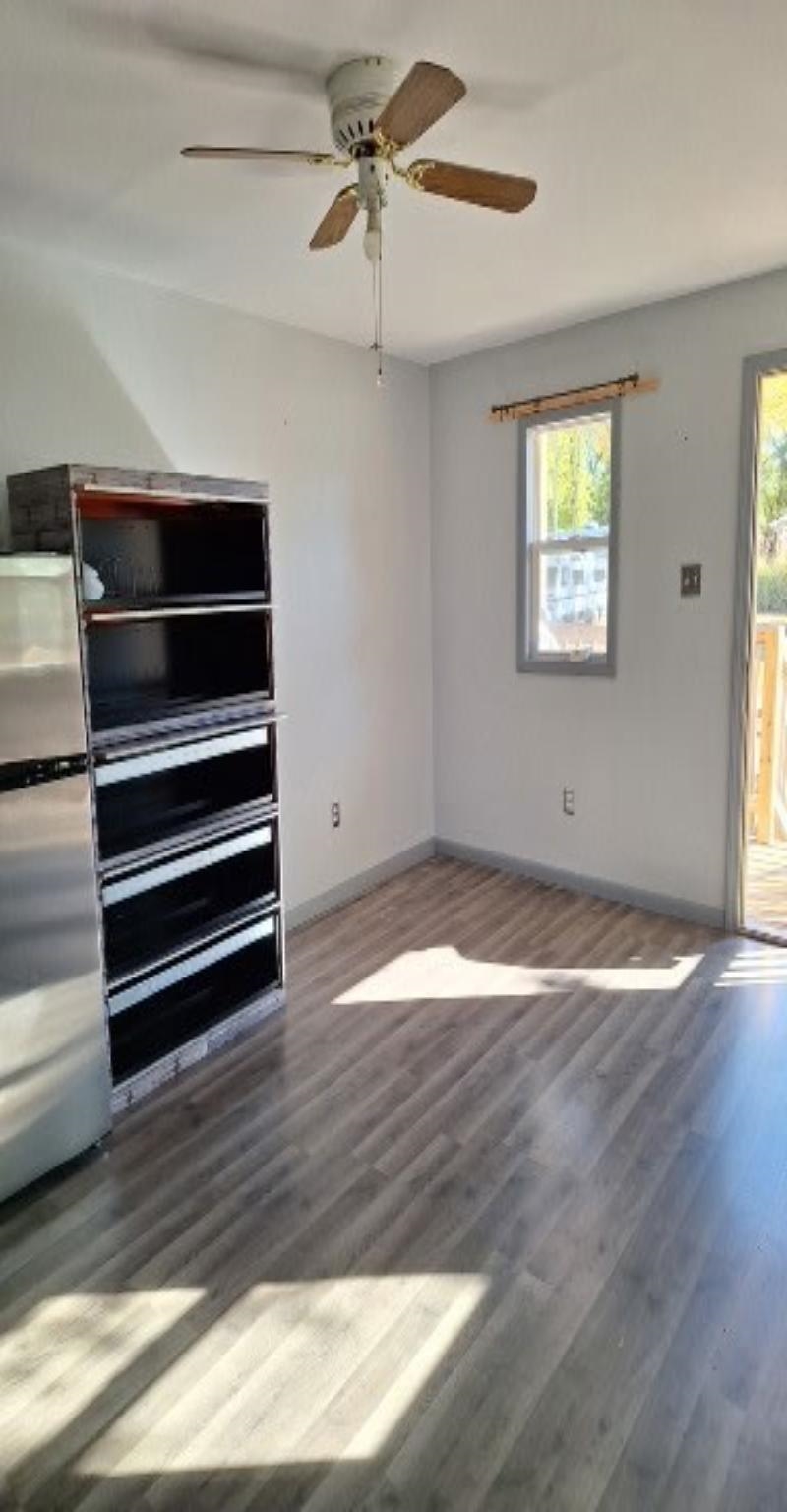 140 W Grove Property Photo 4