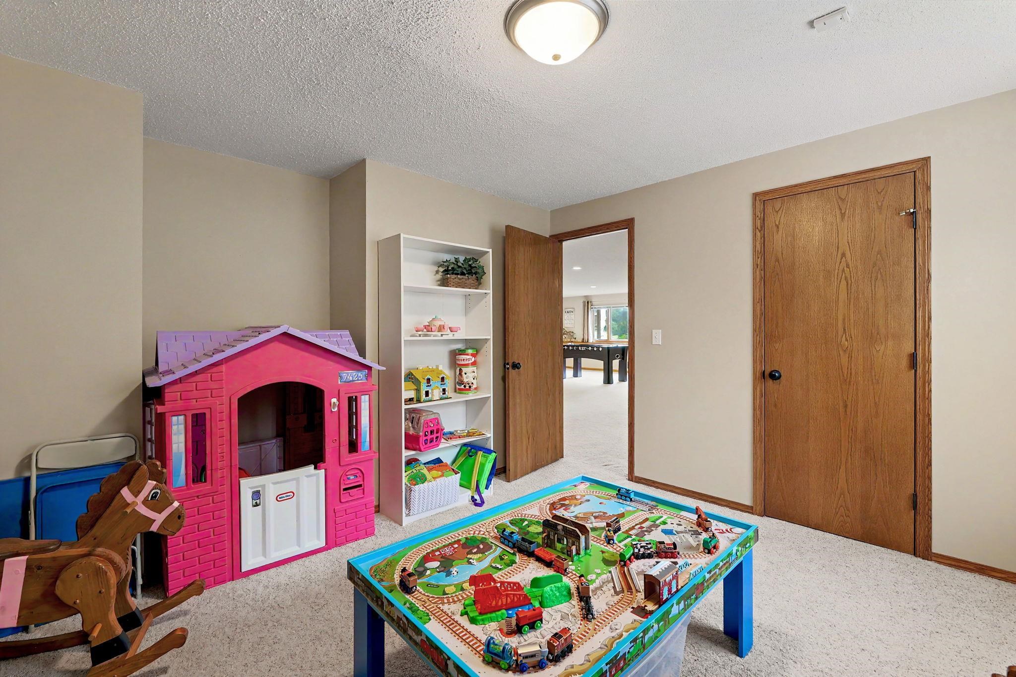 108 N Rainbow Lake Road Property Photo 29