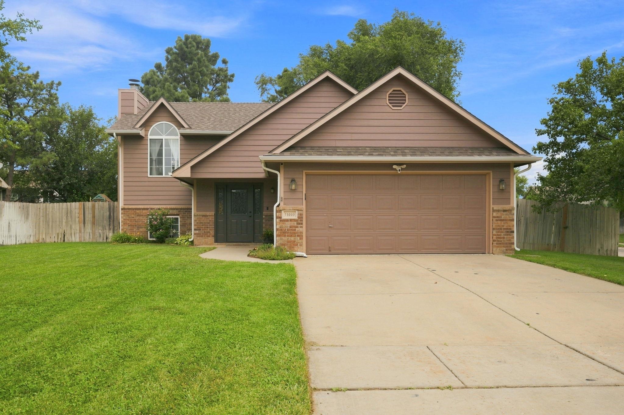 11010 W Ryan St Property Photo 1