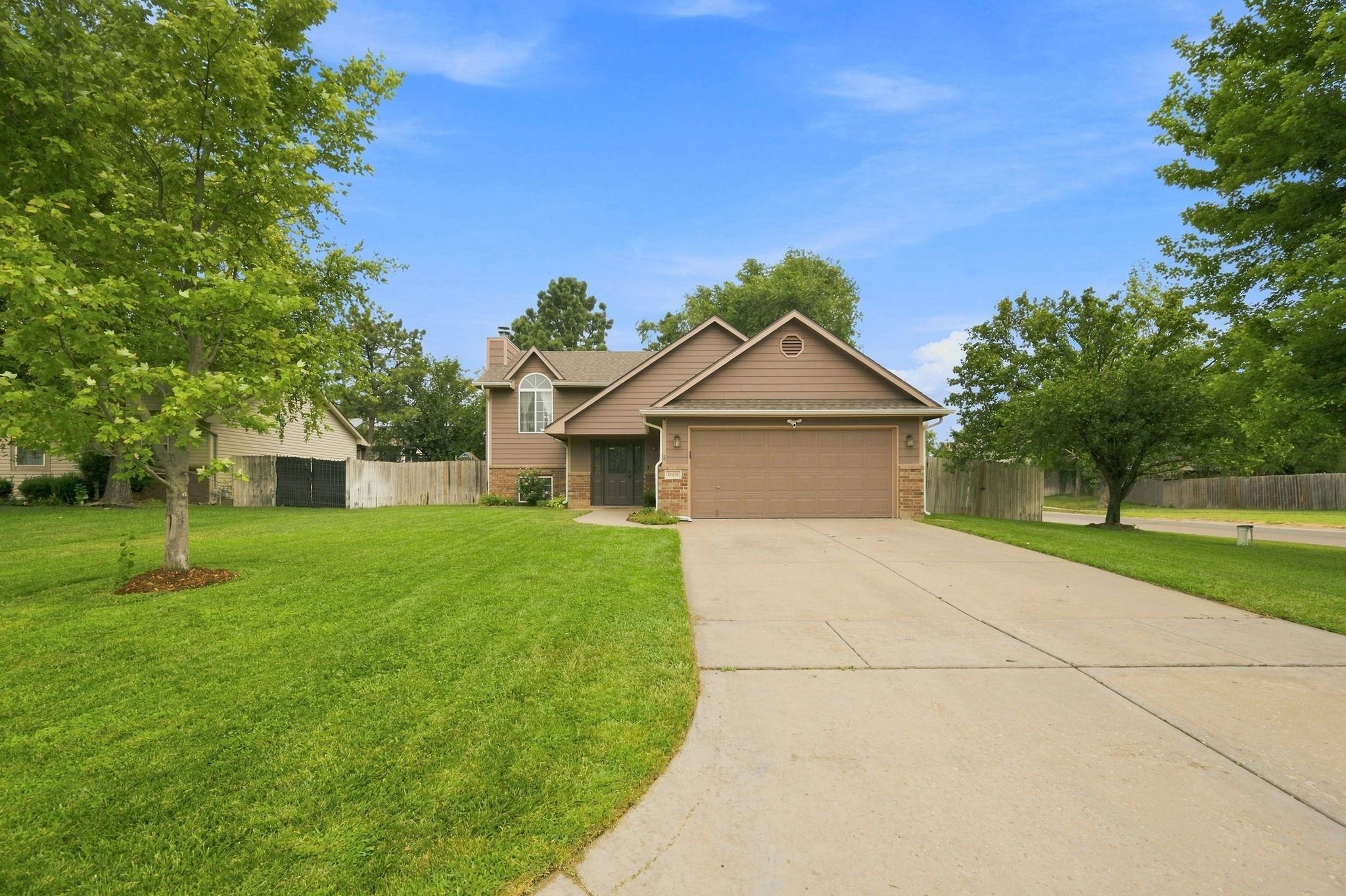 11010 W Ryan St Property Photo 3