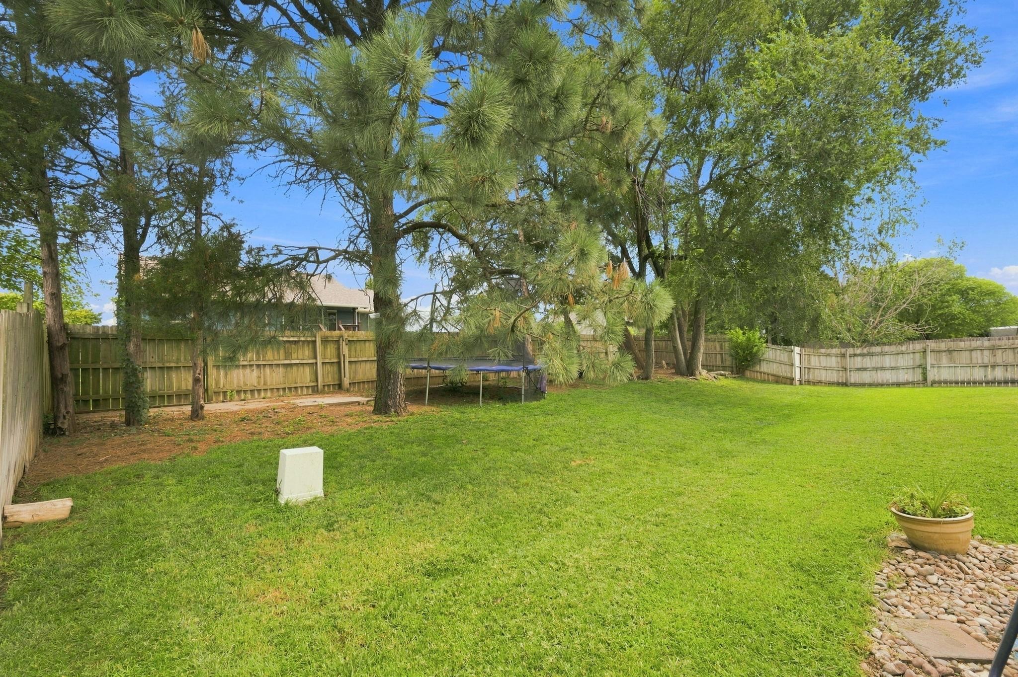 11010 W Ryan St Property Photo 24