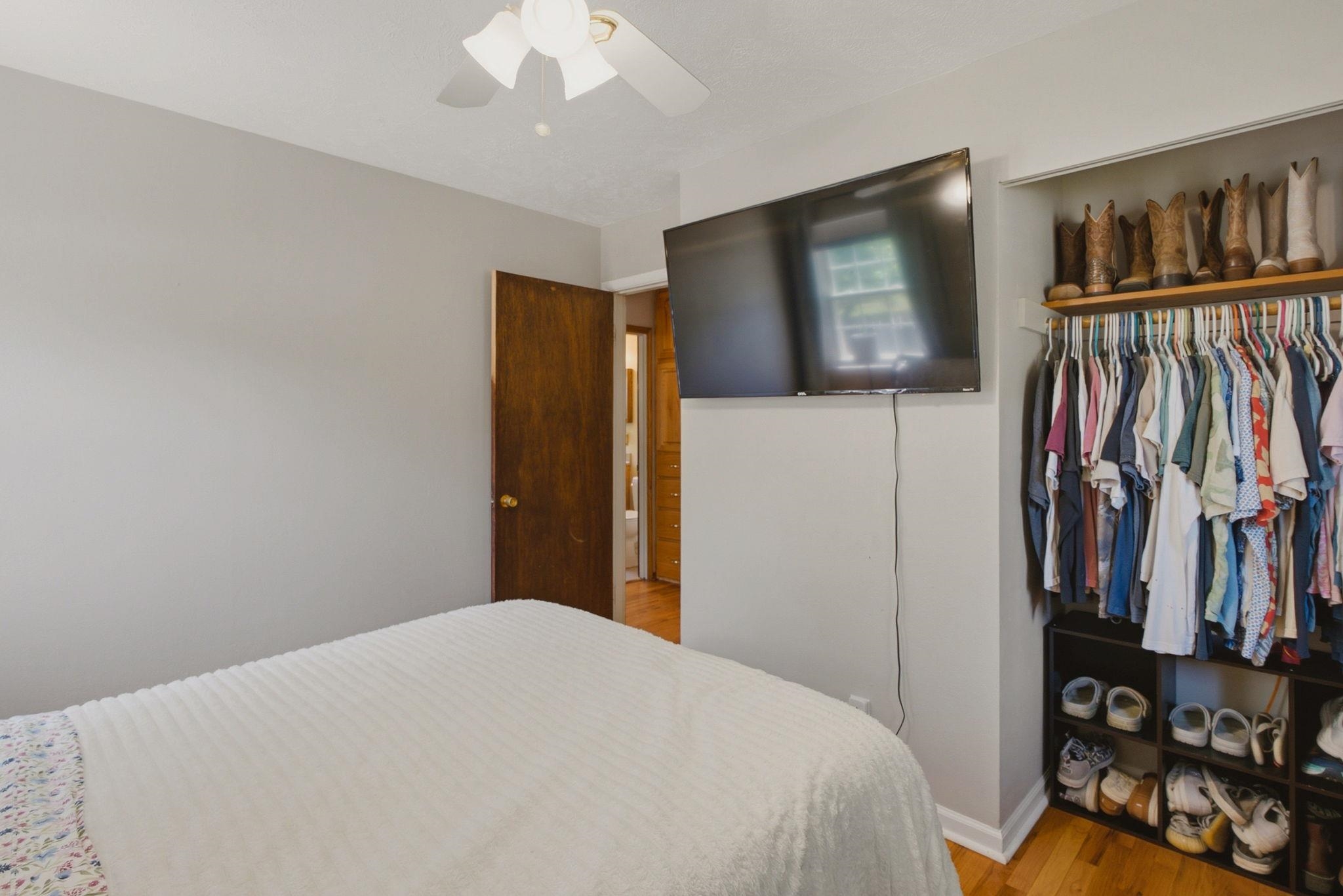 6501 N Randall Dr Property Photo 12