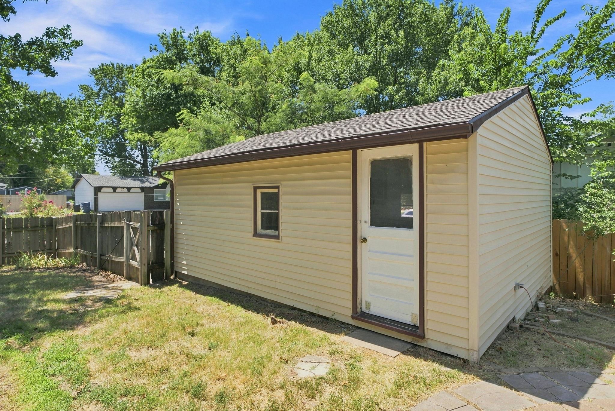 6501 N Randall Dr Property Photo 24