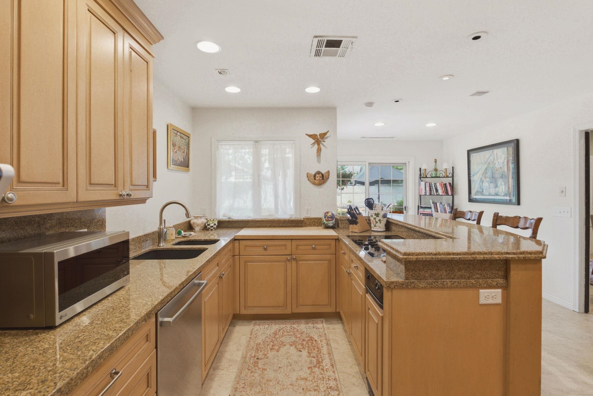 646 N Tara Ln Property Photo 16