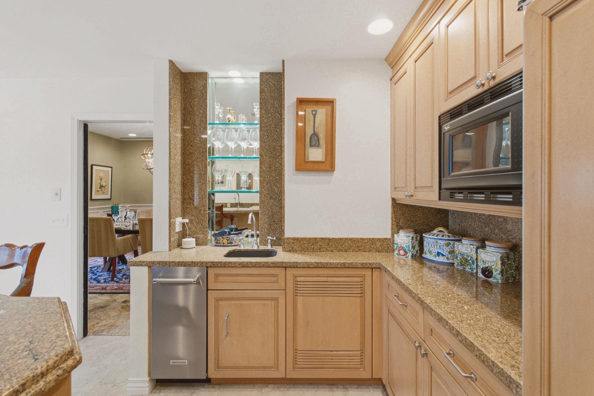 646 N Tara Ln Property Photo 17