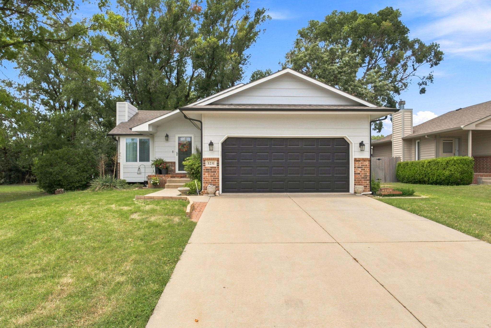 1231 S Longford Property Photo 1
