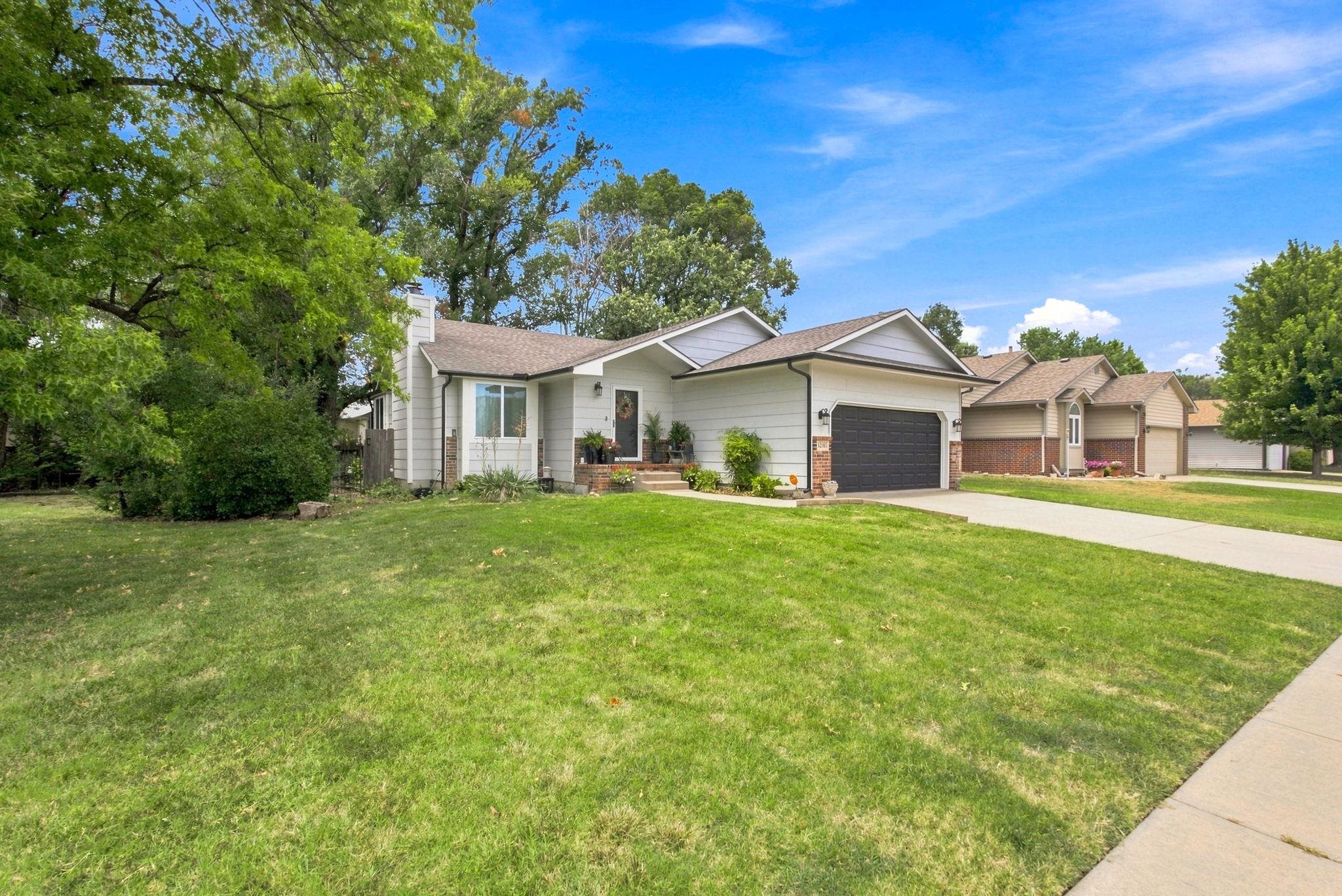 1231 S Longford Property Photo 3