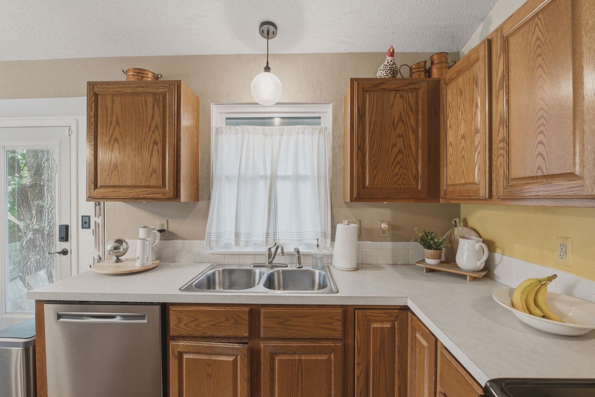 1231 S Longford Property Photo 13