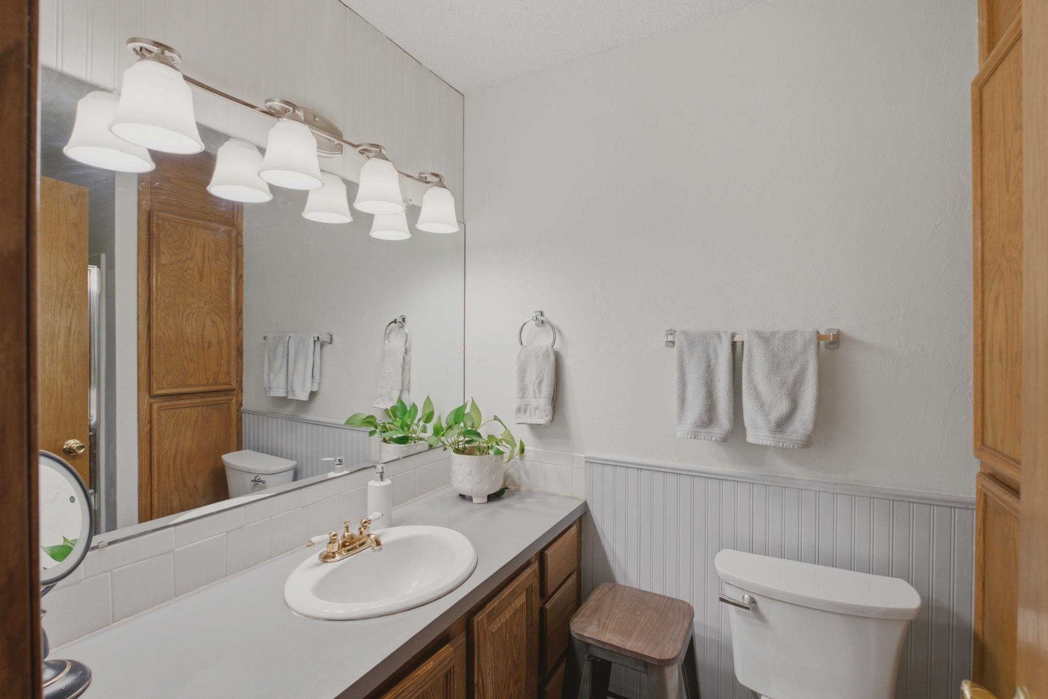 1231 S Longford Property Photo 17