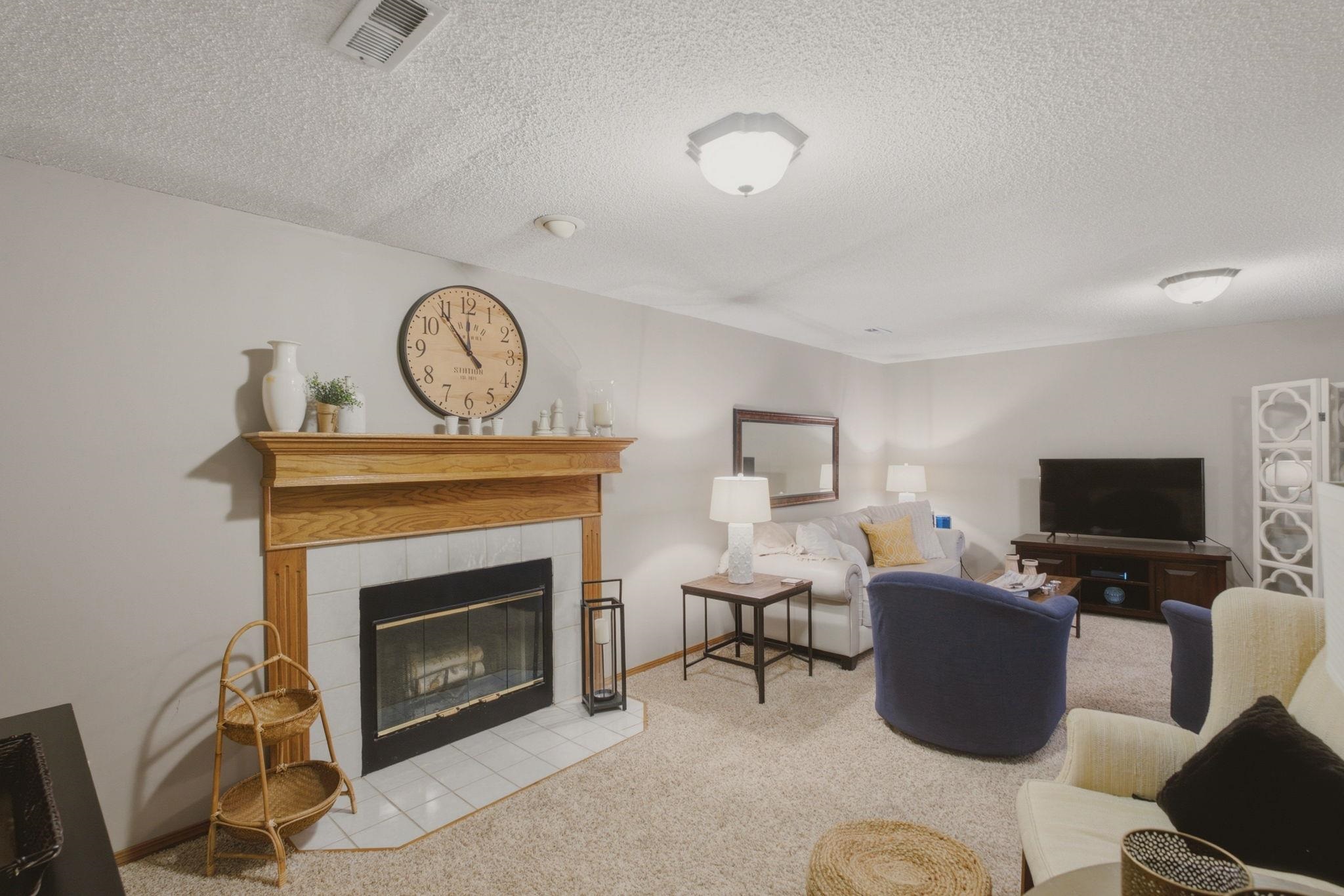 1231 S Longford Property Photo 25