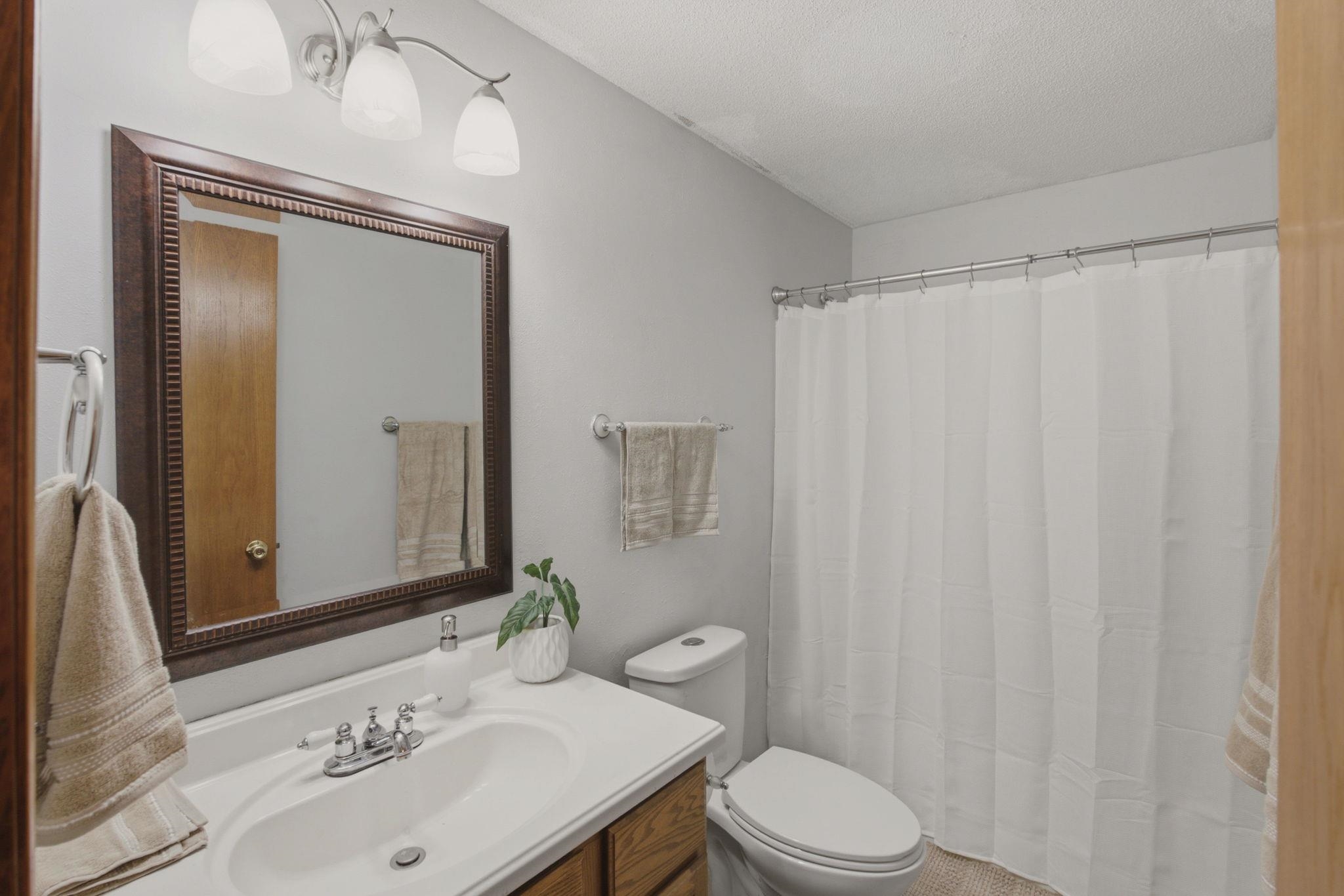 1231 S Longford Property Photo 26
