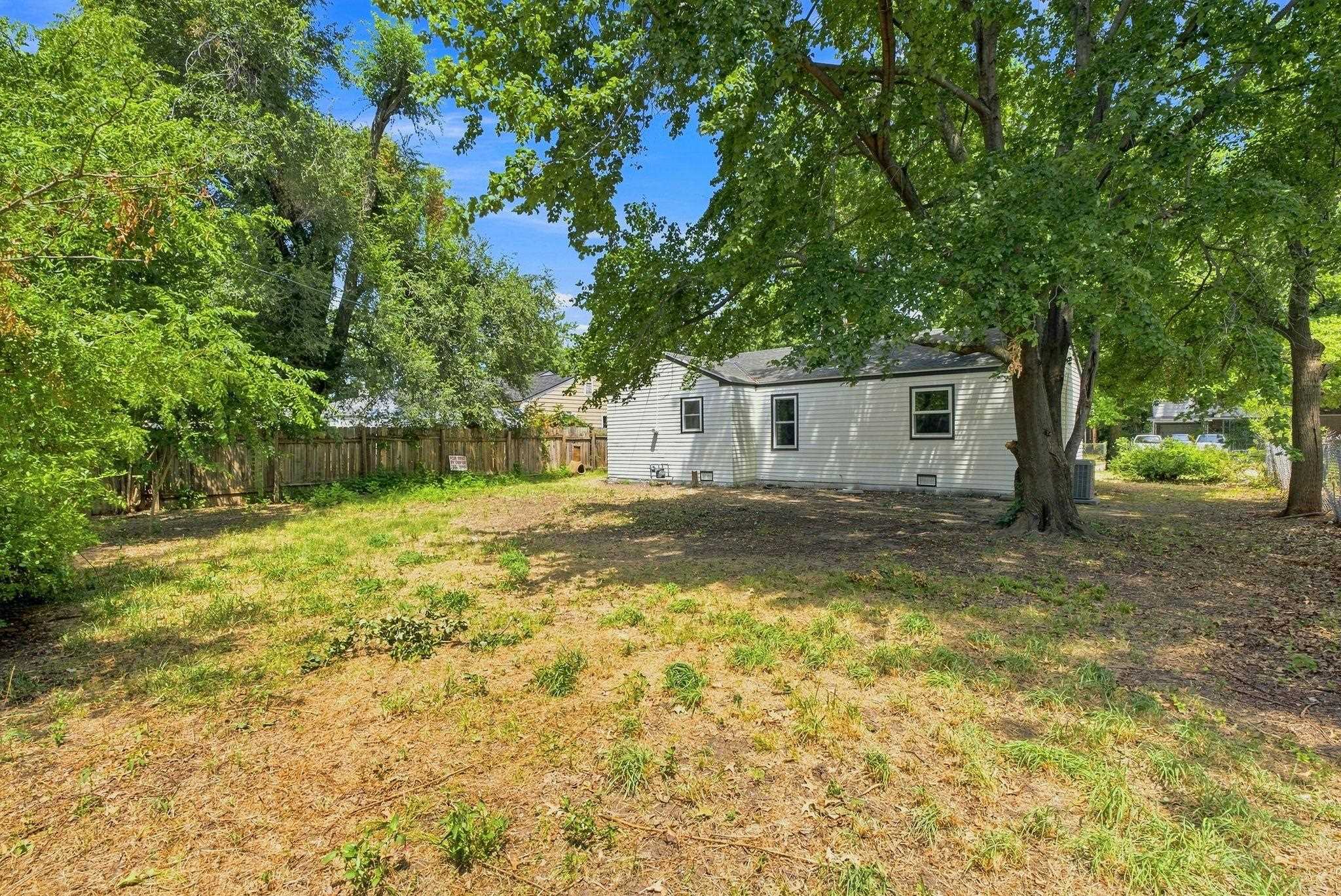 821 S Christine St Property Photo 25